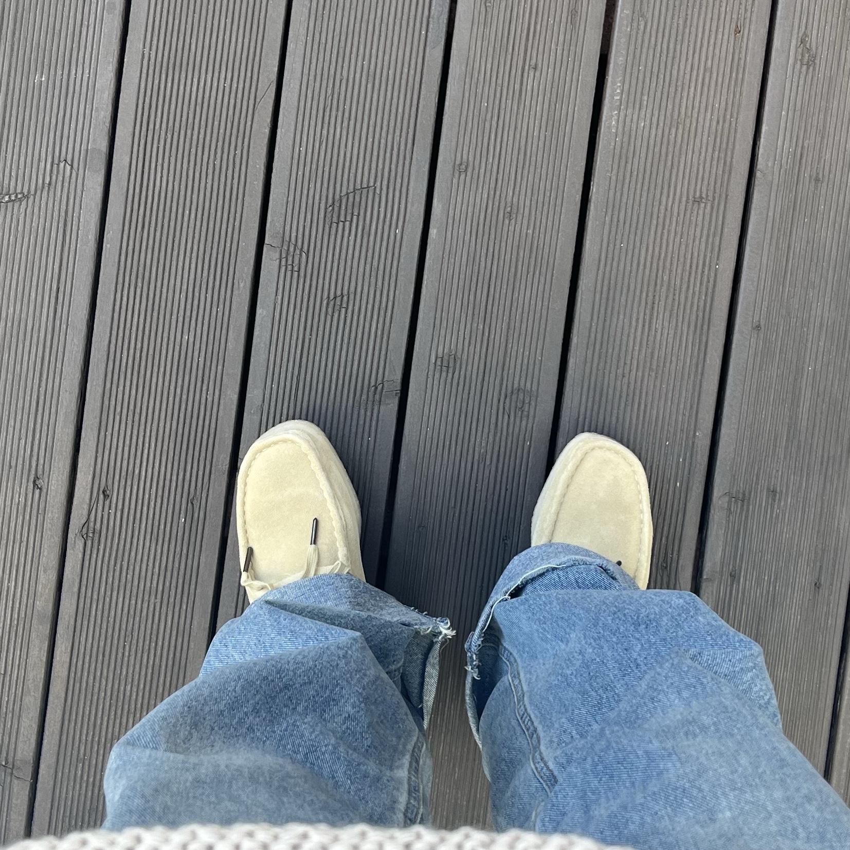 (W) Clarks Wallabee Maple Suede 착용 스타일