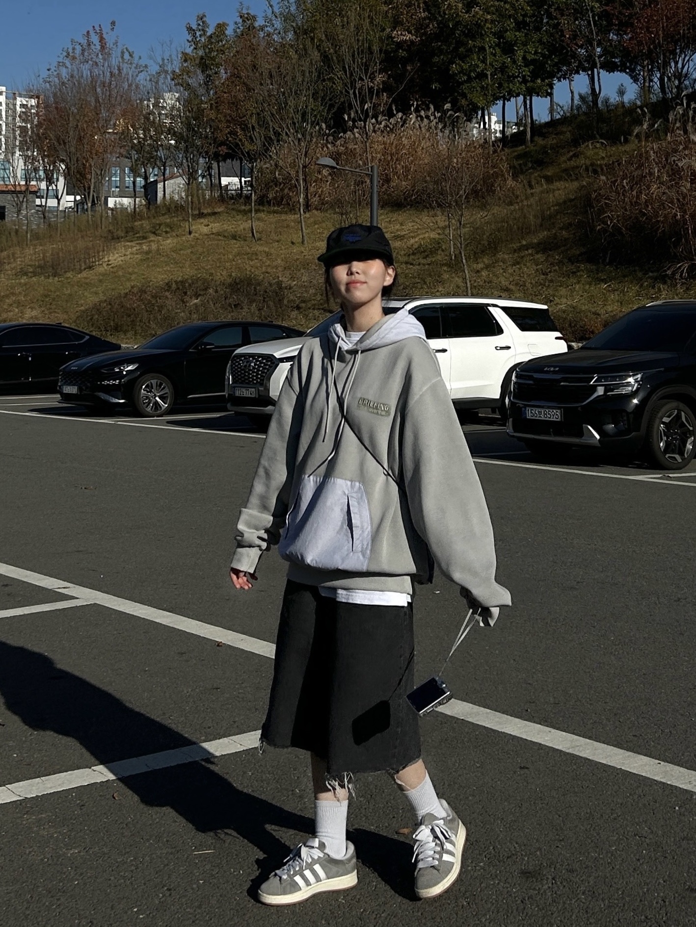 Adidas Campus 00s Grey Cloud White 착용 스타일 - 1