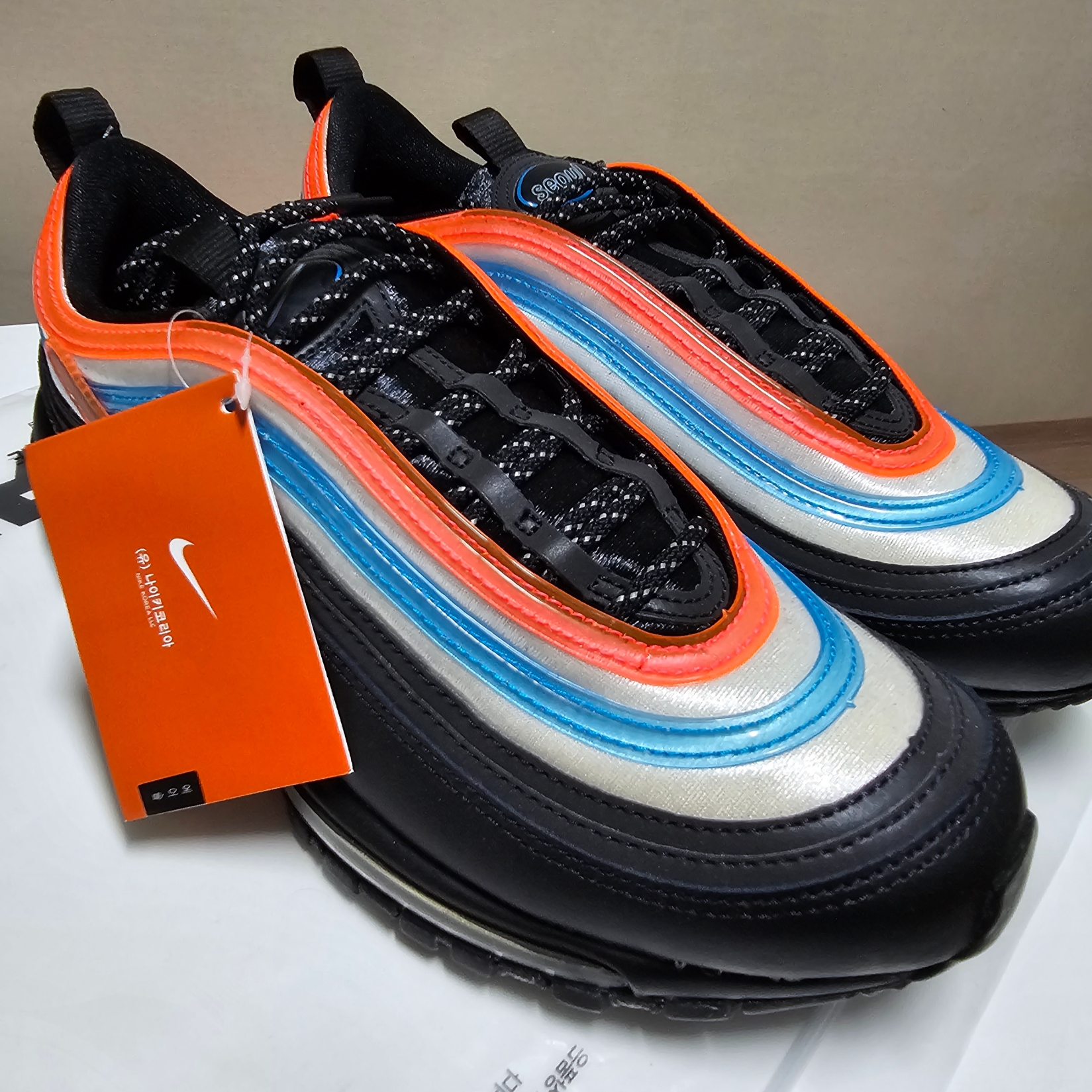 Nike Air Max 97 Neon Seoul 착용 스타일 - 2
