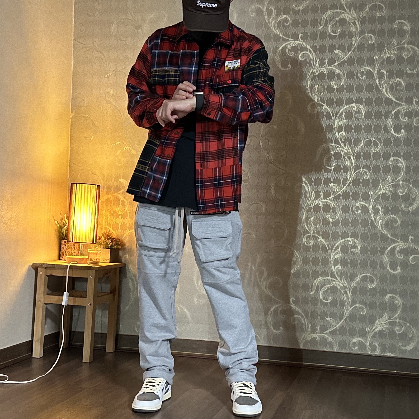 Human Made Crazy Check L/S Shirt Red, Jordan 1 x Travis Scott Retro Low OG SP Sail and Ridgerock 착용 스타일 - 2