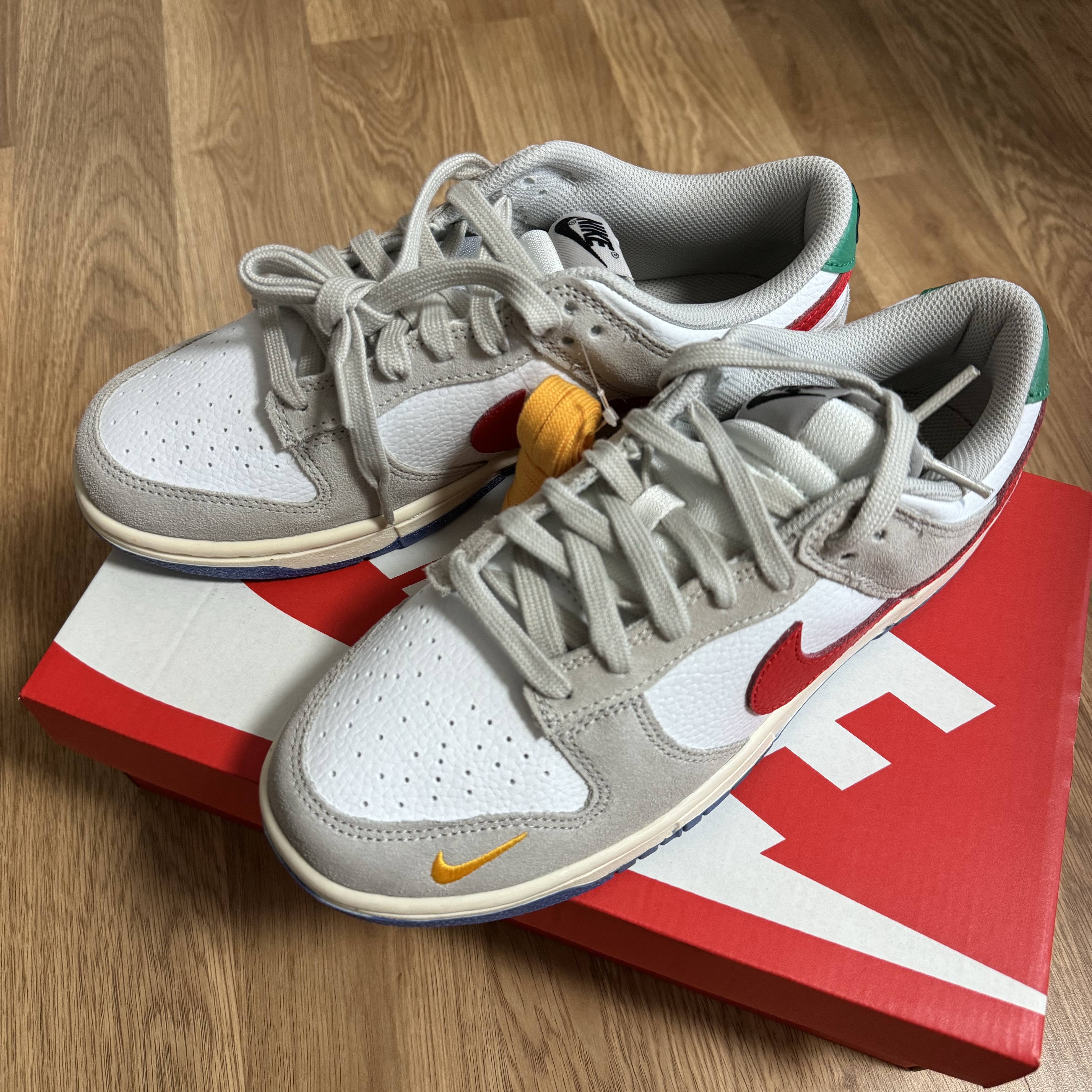 Nike Dunk Low Light Iron Ore 착용 스타일 - 1