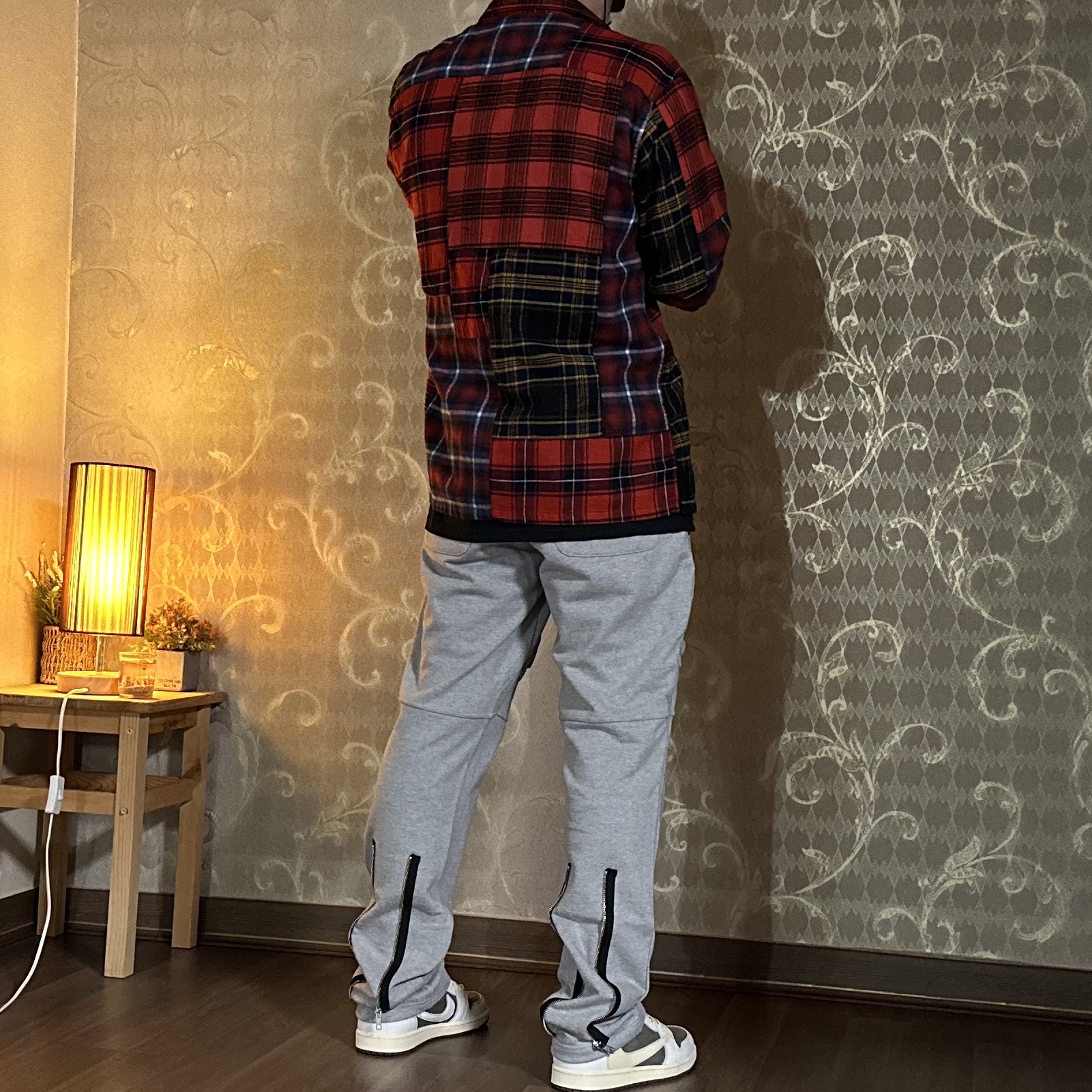 Human Made Crazy Check L/S Shirt Red, Jordan 1 x Travis Scott Retro Low OG SP Sail and Ridgerock 착용 스타일 - 3