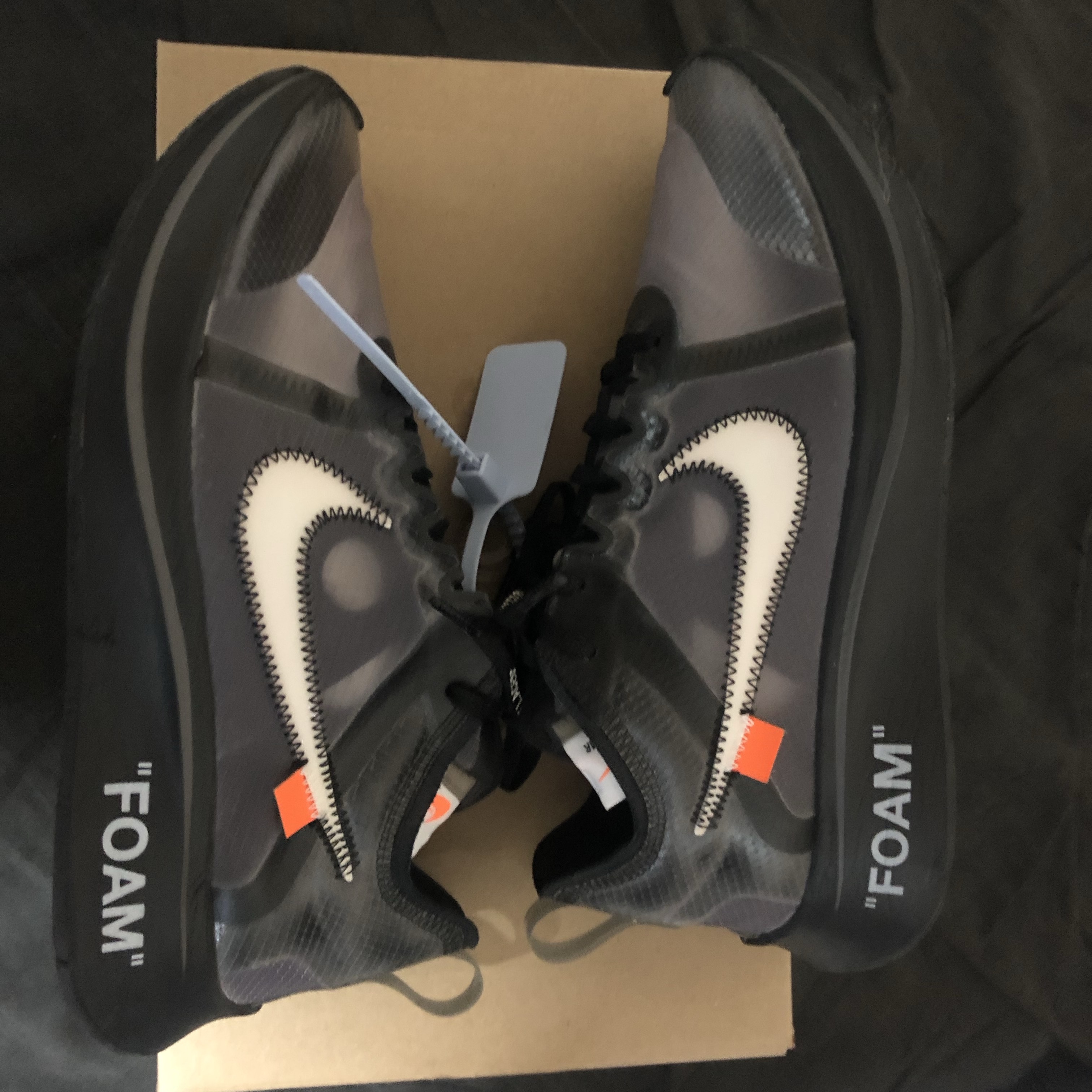 Nike x Off-White Zoom Fly SP Black 착용 스타일 - 1