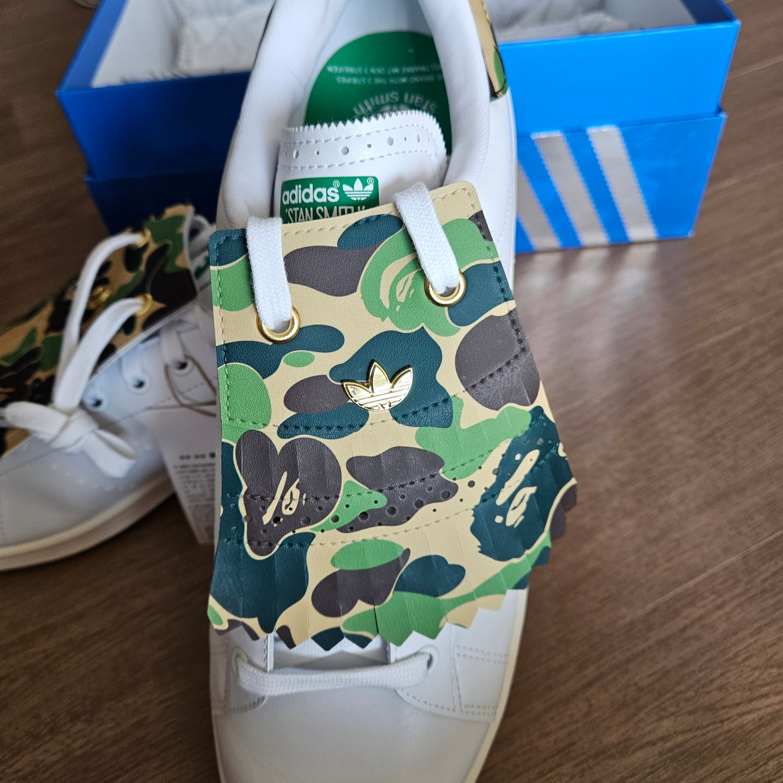 Adidas x BAPE Stan Smith Golf Cloud White Green 착용 스타일 - 3