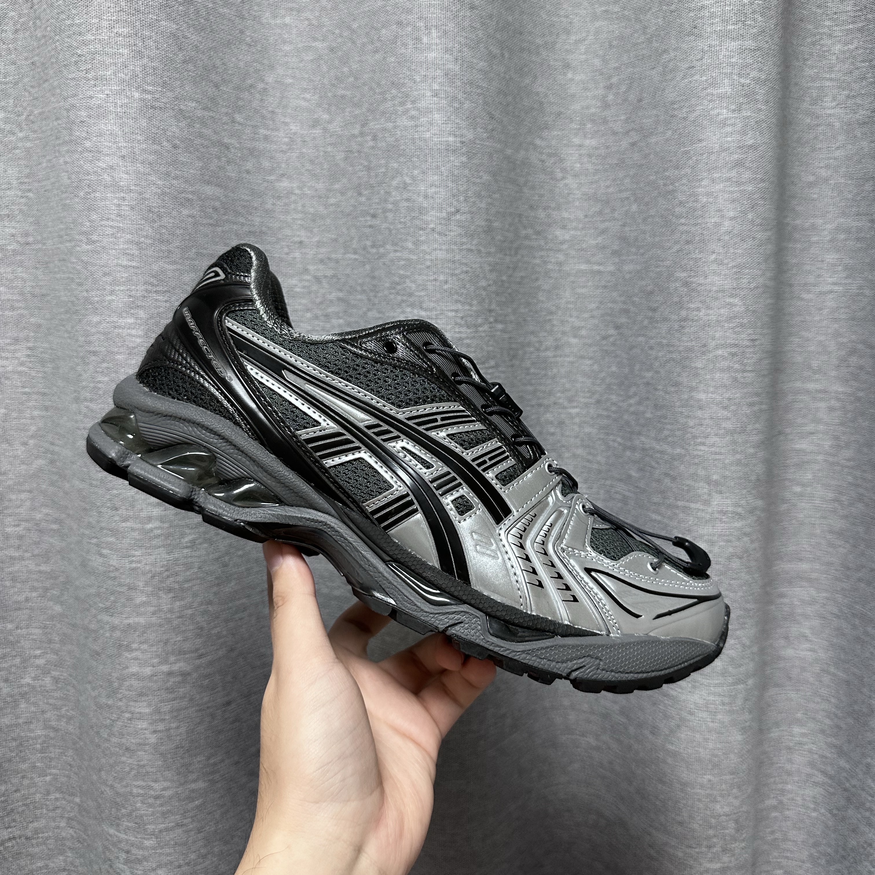 Asics x Unaffected Gel-Kayano 14 Silver Moon 착용 스타일