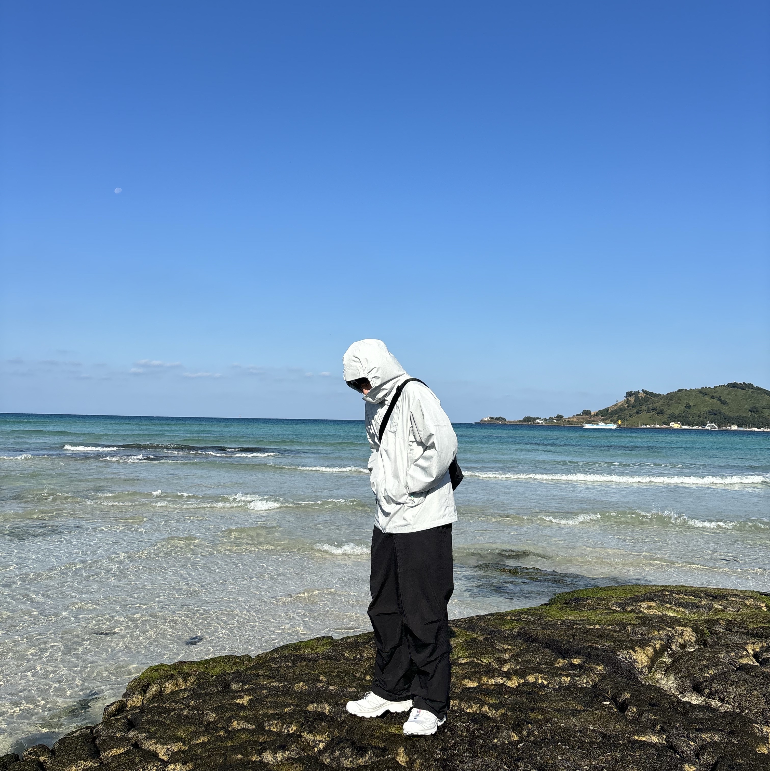 Salomon XT-6 ADV White, Nike ACG Storm-Fit ADV Cascade Rains Full Zip Jacket Photon Dust - Asia 착용 스타일