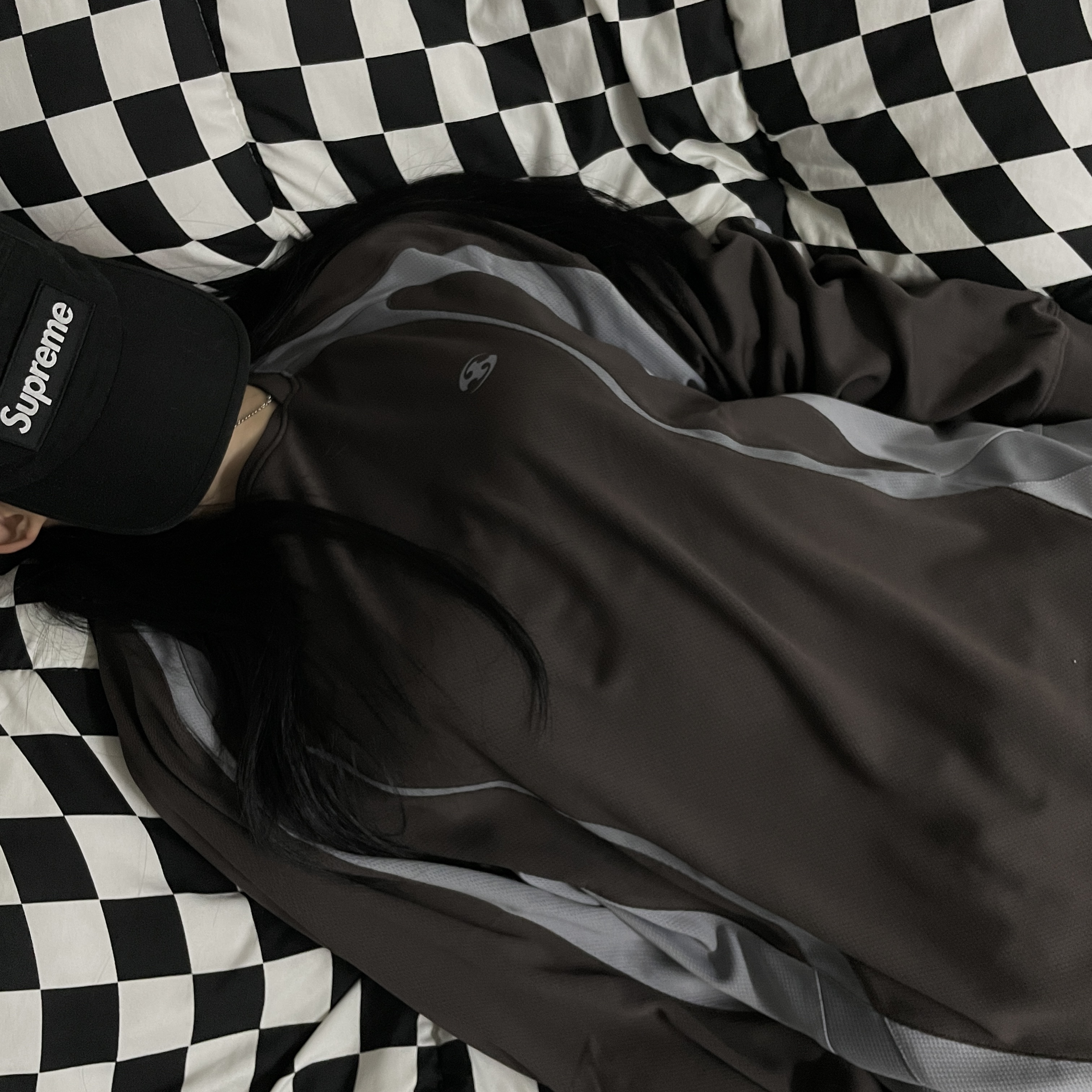 Sansan Gear Slash Jersey Brown - 23FW, Supreme Military Camp Cap Black - 22FW 착용 스타일