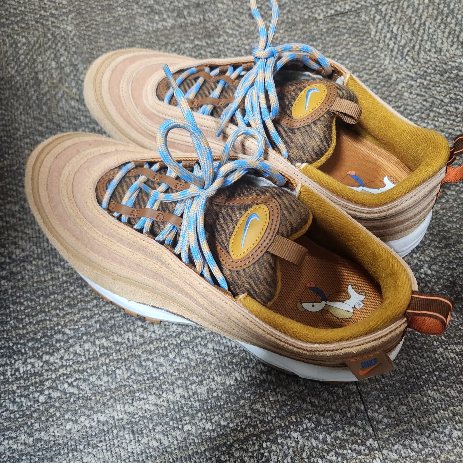 Nike Air Max 97 SE Praline Desert Ochre 착용 스타일 - 1