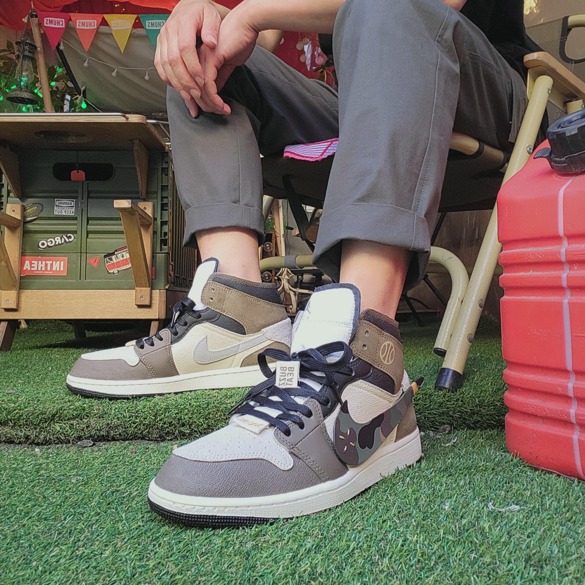 Jordan 1 Mid SE Craft White Light Orewood Brown 착용 스타일