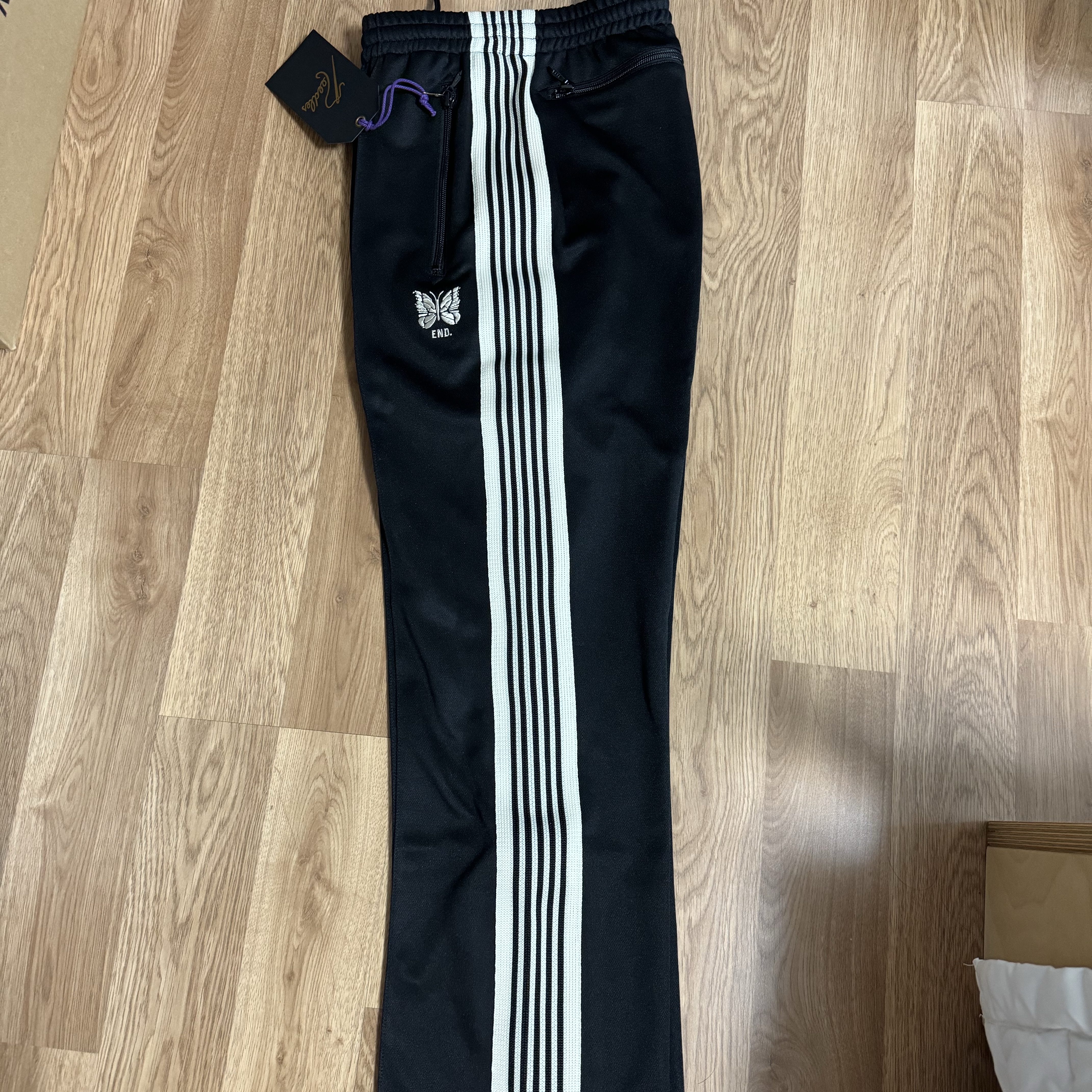 Needles x END. Blackjack Pants Black Pearl 착용 스타일 - 3