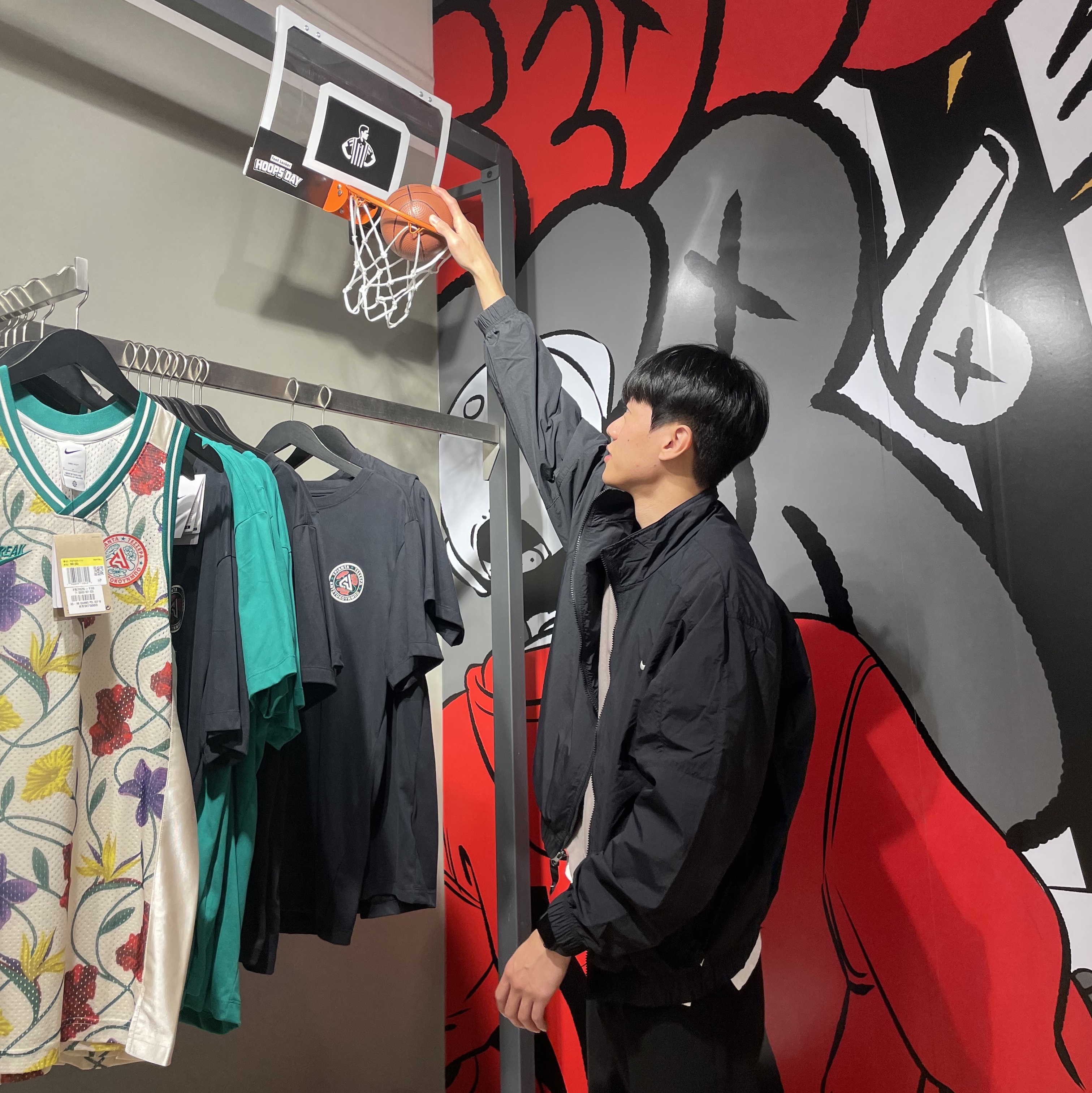 Nike NRG Solo Swoosh Woven Track Jacket Black - Asia 착용 스타일