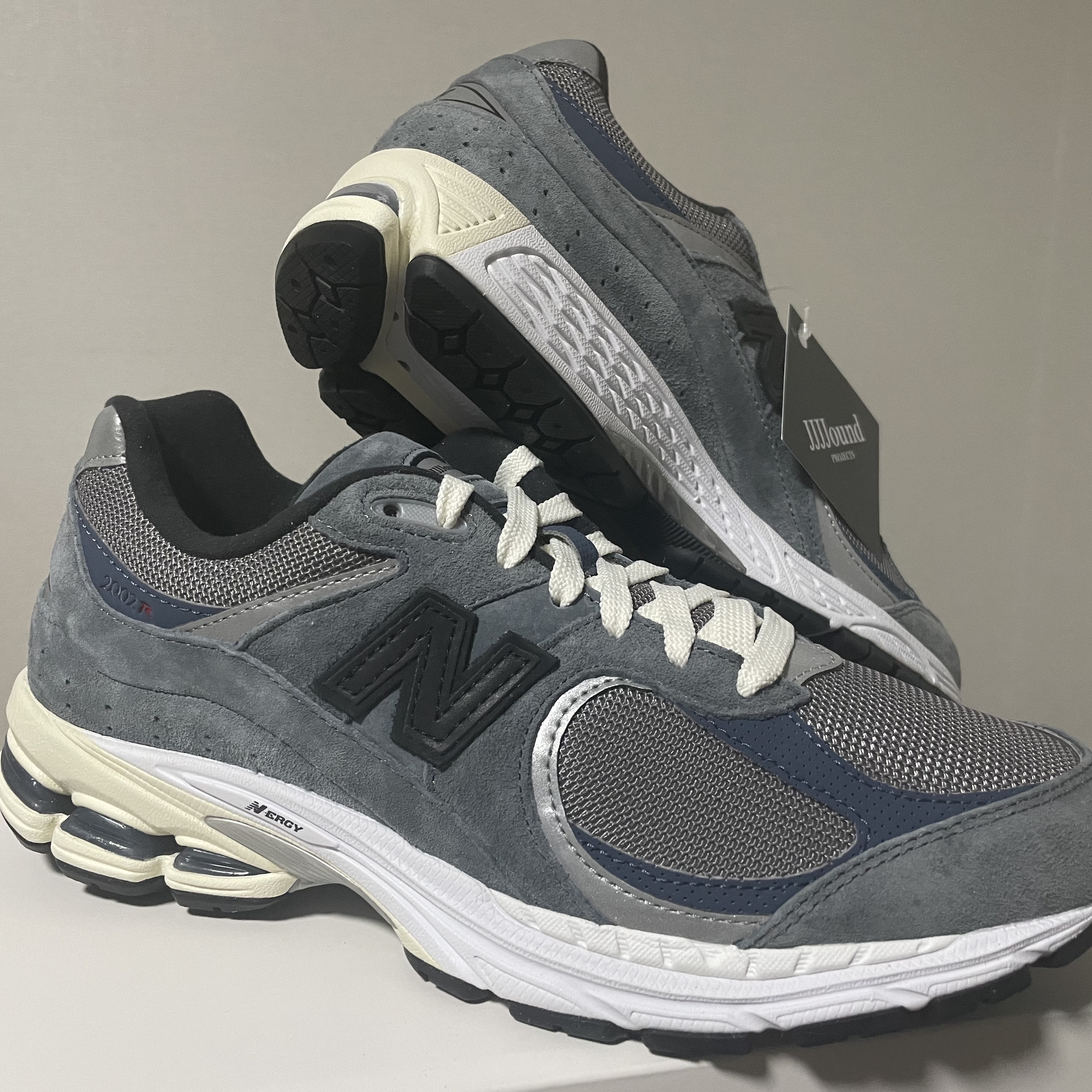 New Balance x JJJJound 2002R Storm Blue 착용 스타일