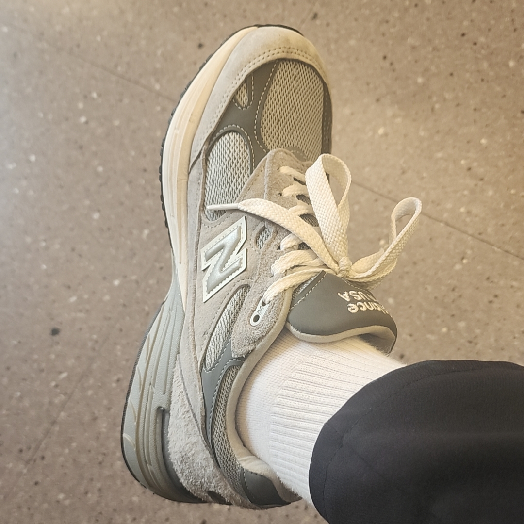New Balance 993 Made in USA Grey - 2E Wide 착용 스타일 - 3
