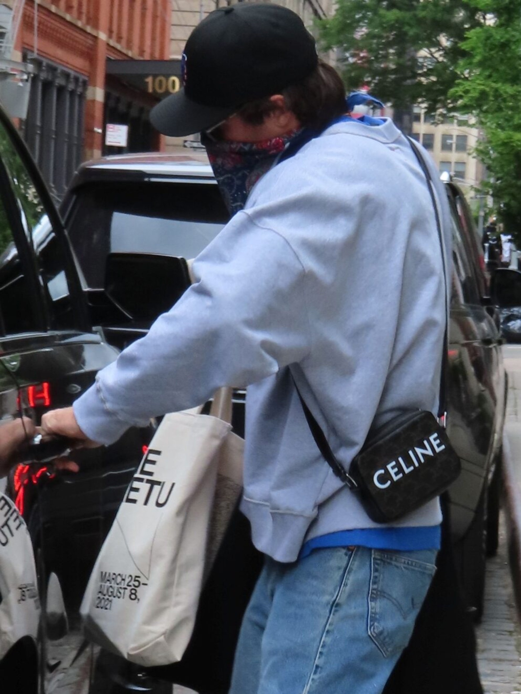 Golden Goose Superstar White Black Brown Heel Tab Sneakers, Double RL Garment Dyeing Twill Ball Cap Green 착용 스타일 - 4