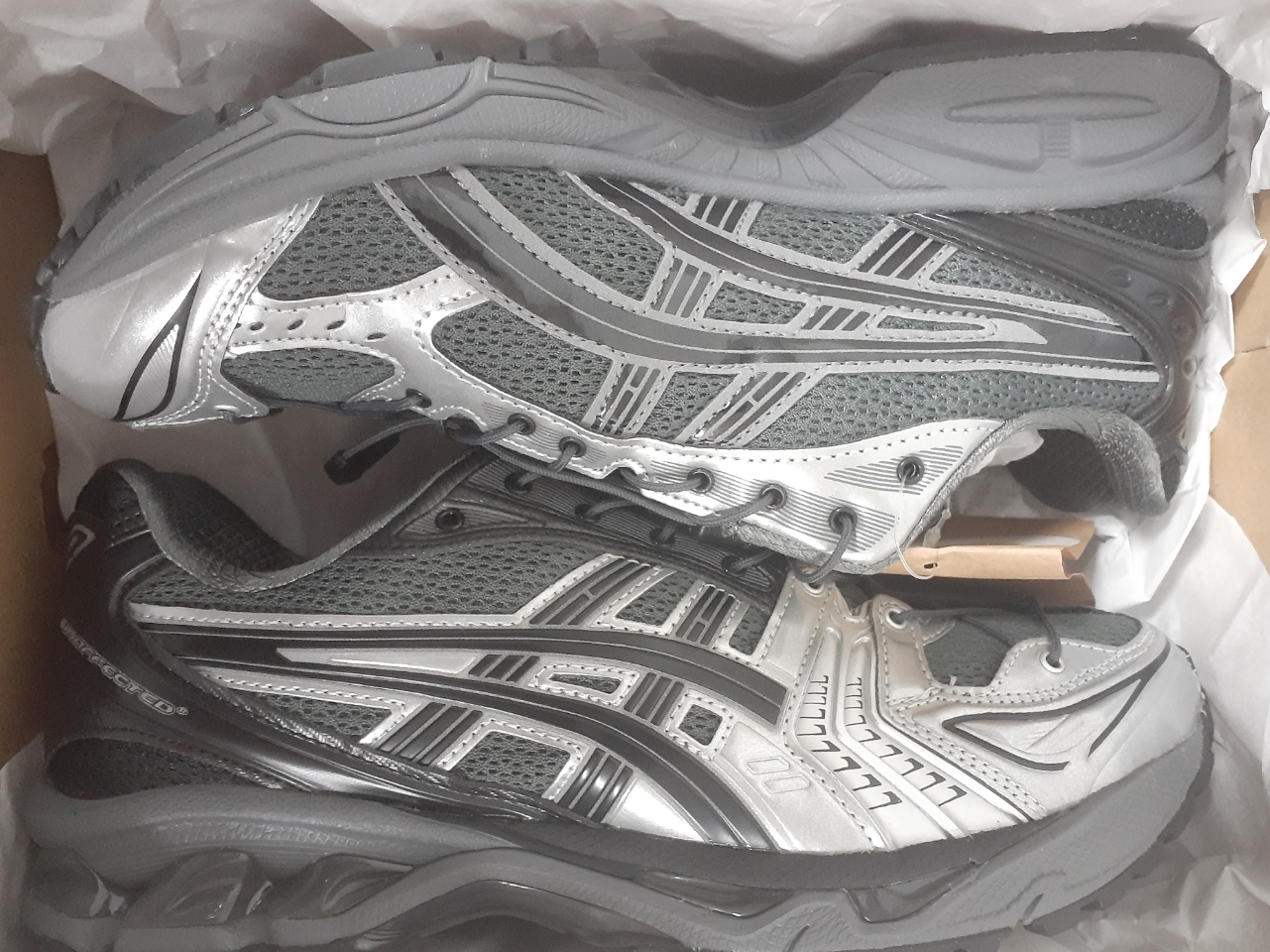Asics x Unaffected Gel-Kayano 14 Silver Moon 착용 스타일