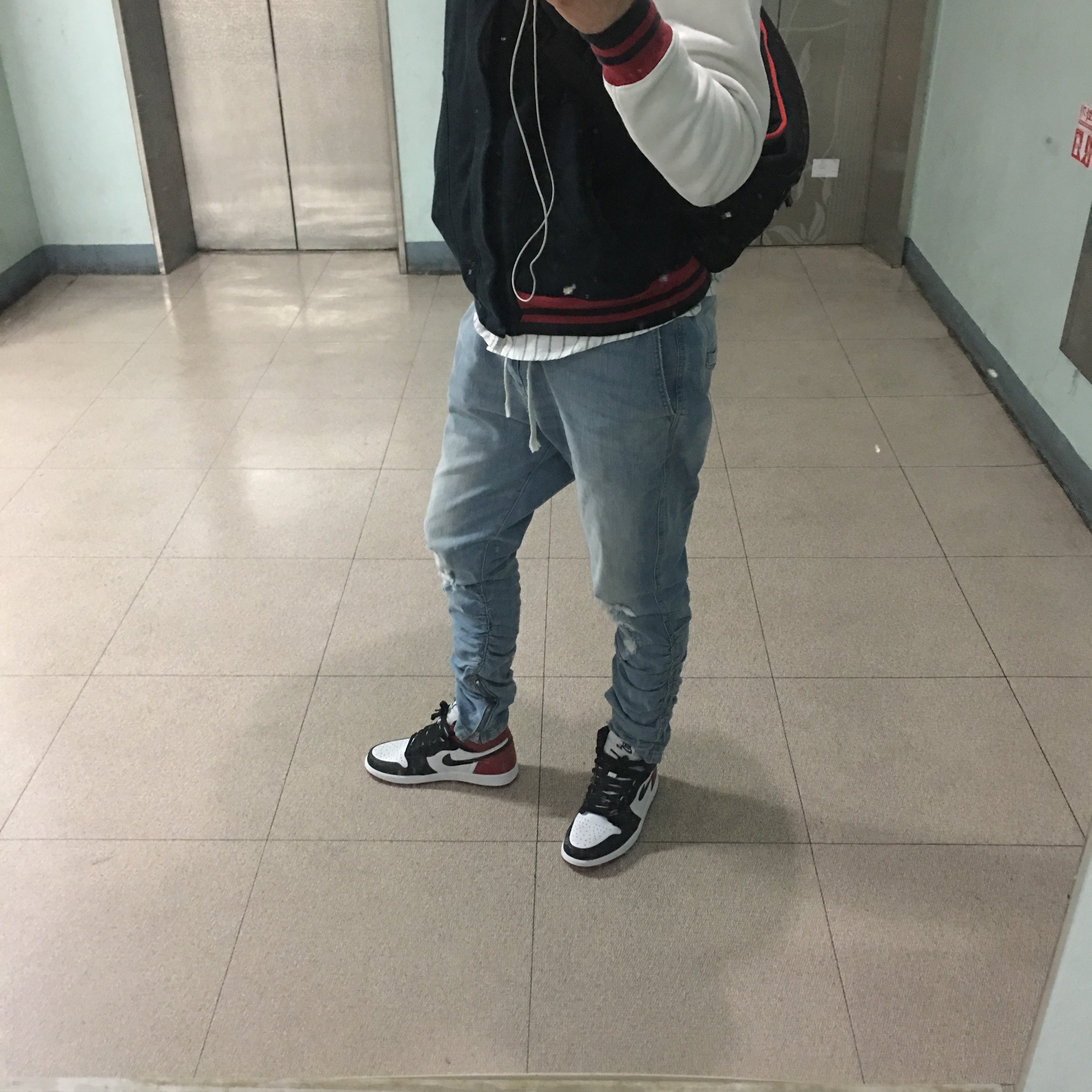 Jordan 1 Retro High OG Black Toe 2016 착용 스타일
