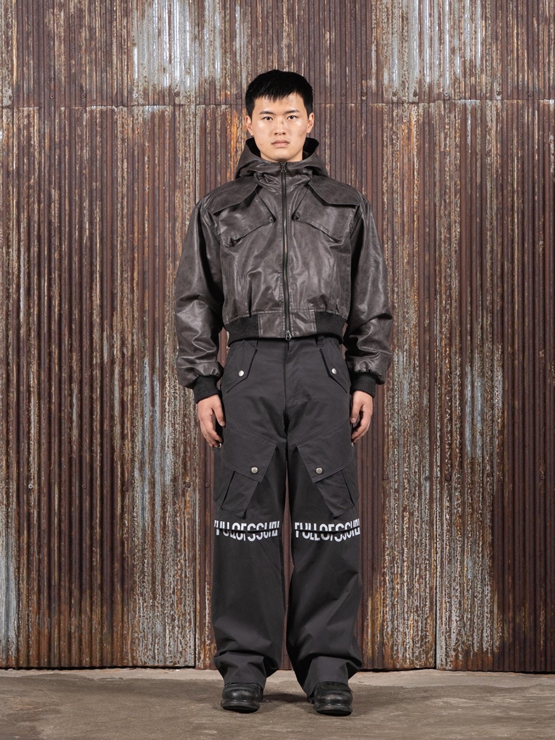 Full of Ssun Bladerunner Logo Cargo Pants Charcoal, Full of Ssun Hood Cargo Crop Leather Jacket Grey 착용 스타일