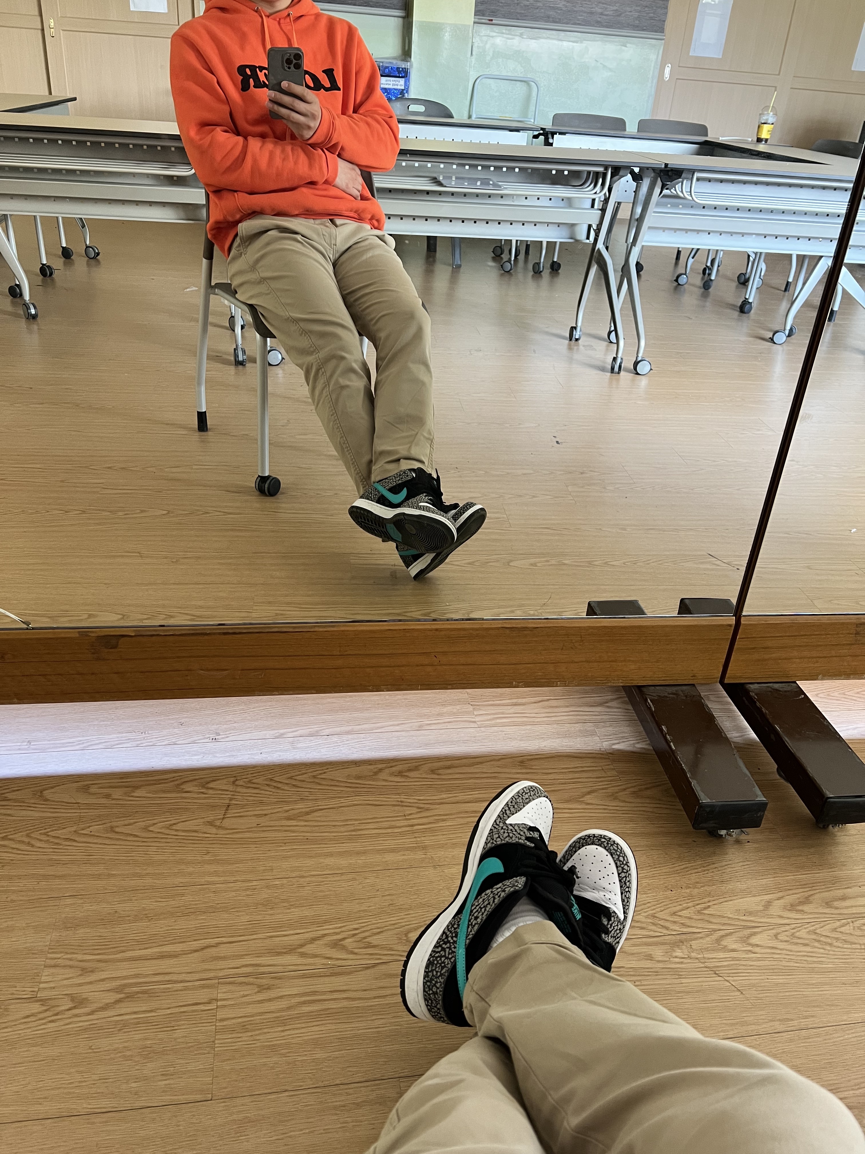 Nike SB Dunk Low Pro Clear Jade 착용 스타일