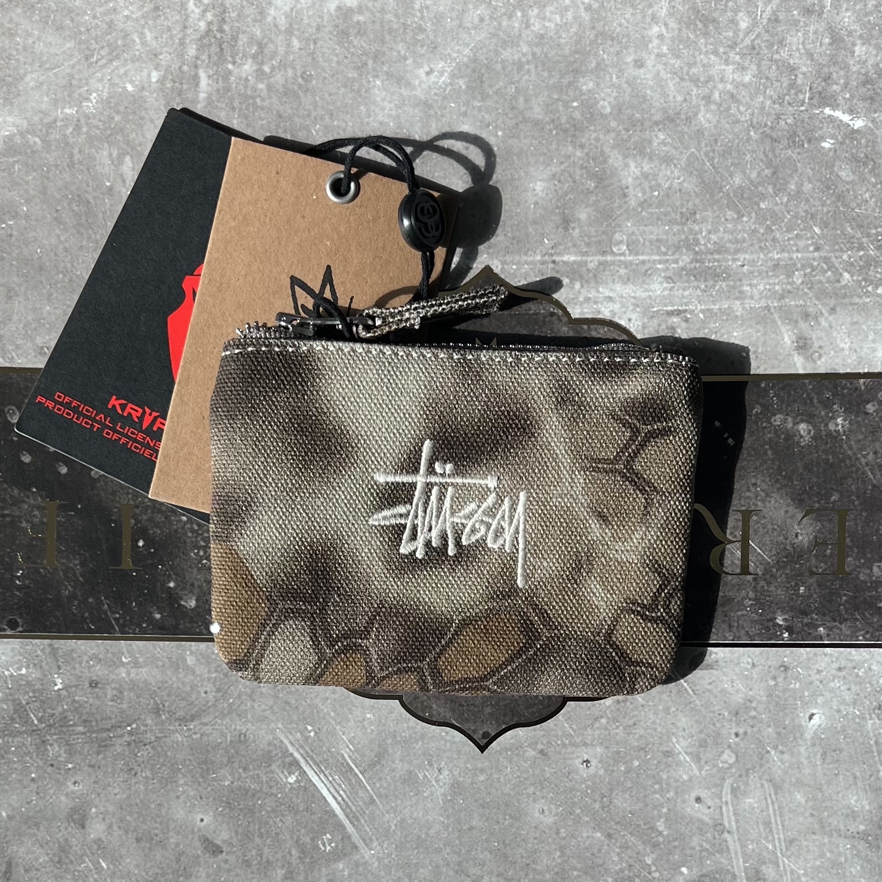 Stussy Canvas Coin Pouch Highlander 착용 스타일 - 1