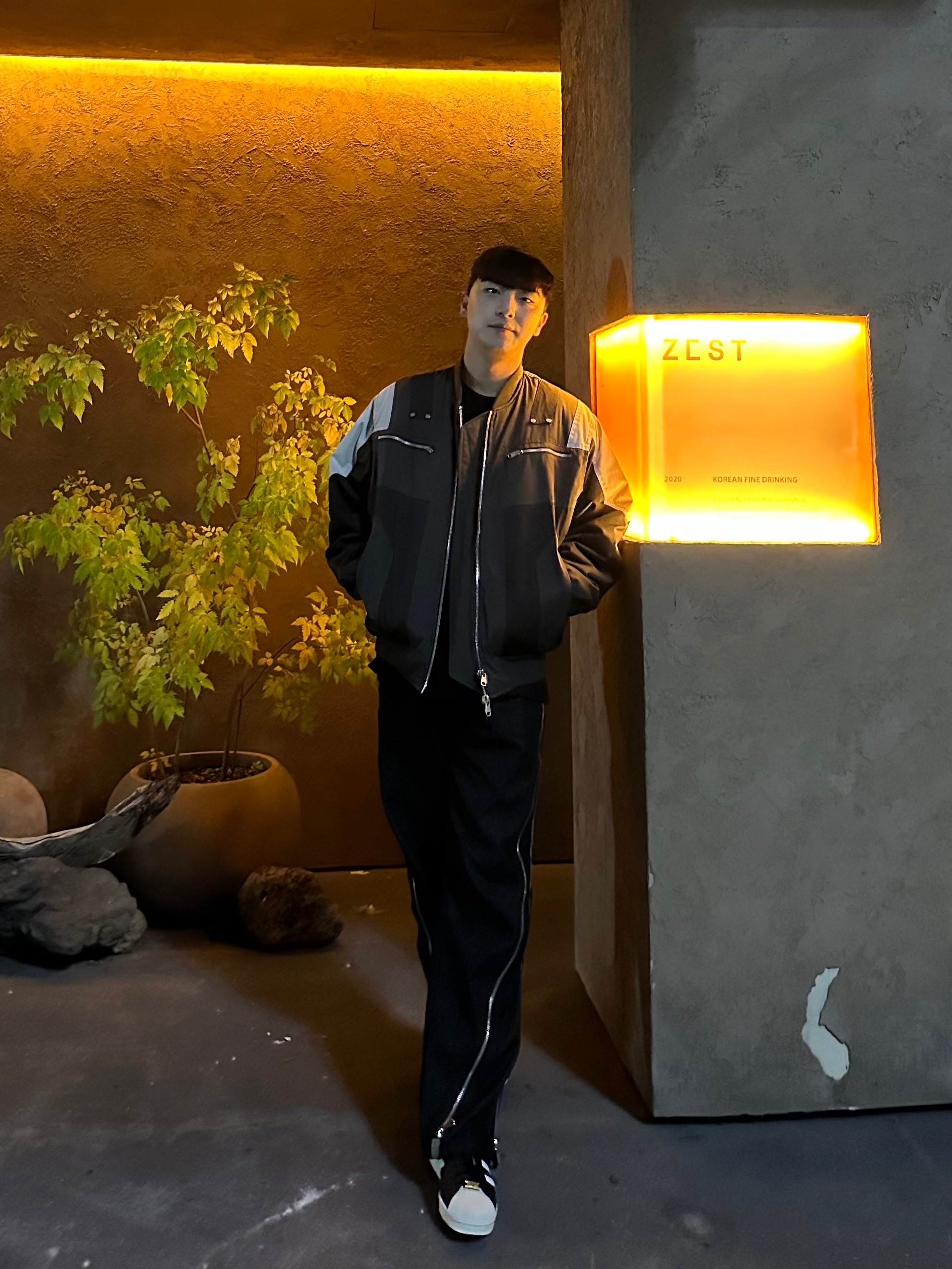 Undermycar Wani Kame Multi Block Pocket Turtle Bomber Driftwood - 22FW, Adidas x BAPE Superstar 80s Core Black Off White 착용 스타일