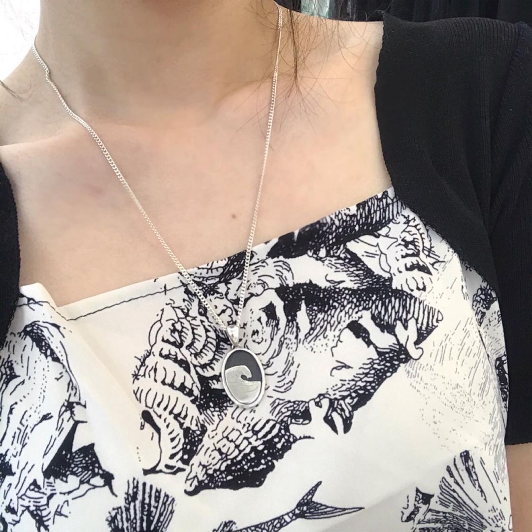 [KREAM 단독 / 예약 배송] Clu. Bigwave Necklace Type A 착용 스타일