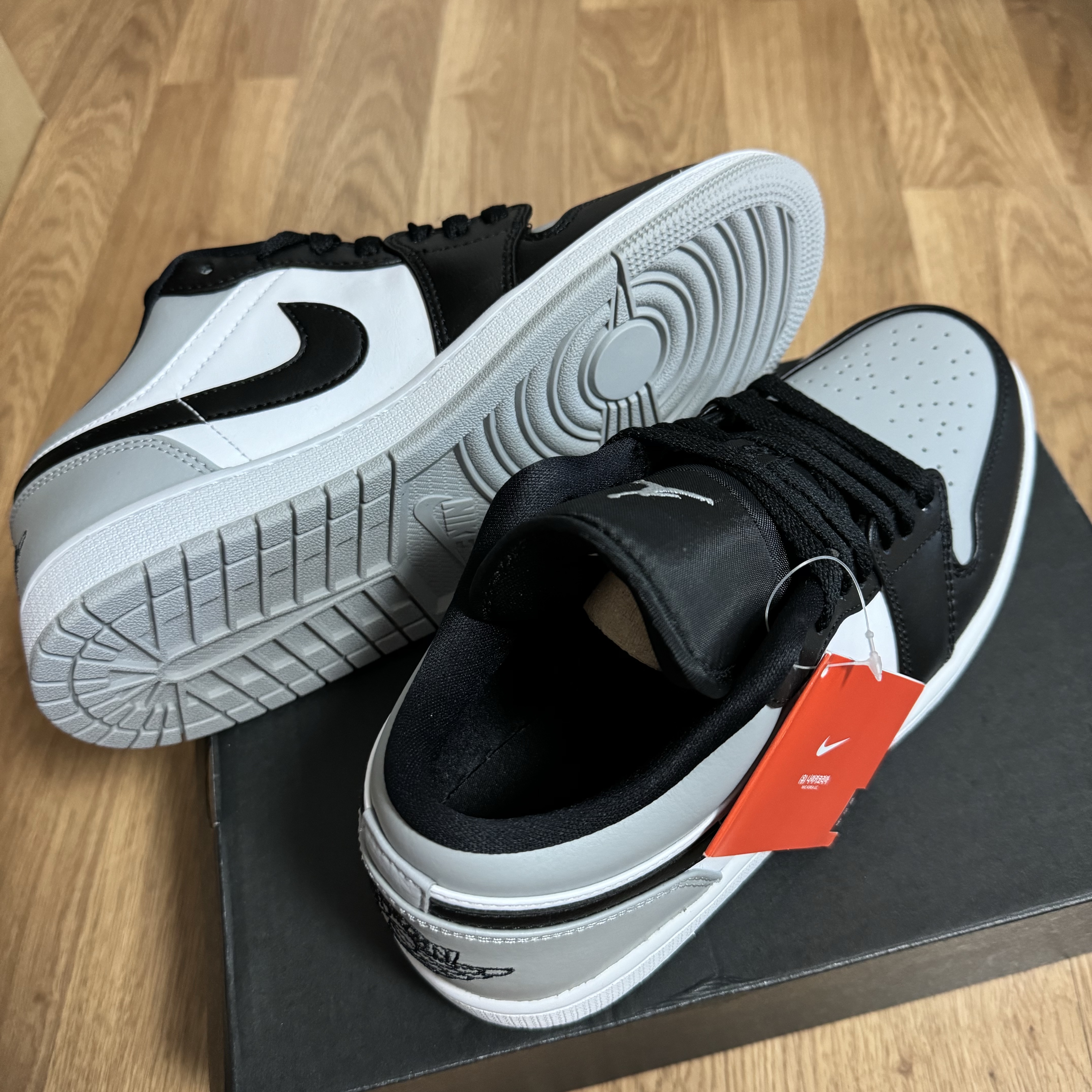 Jordan 1 Low Light Smoke Grey Black 착용 스타일 - 3