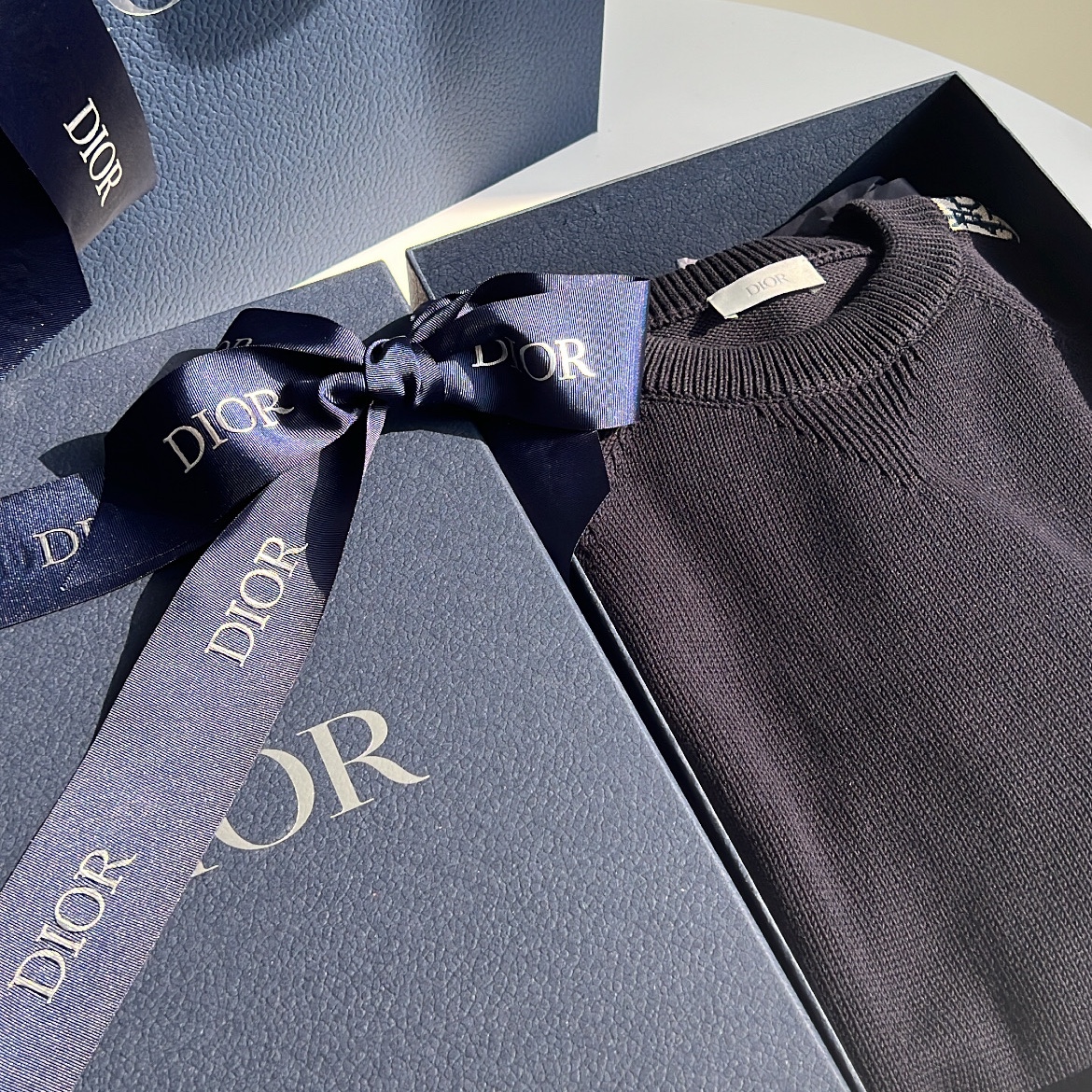 Dior Sweater with Dior Oblique Inserts Cotton Jersey Deep Blue 착용 스타일