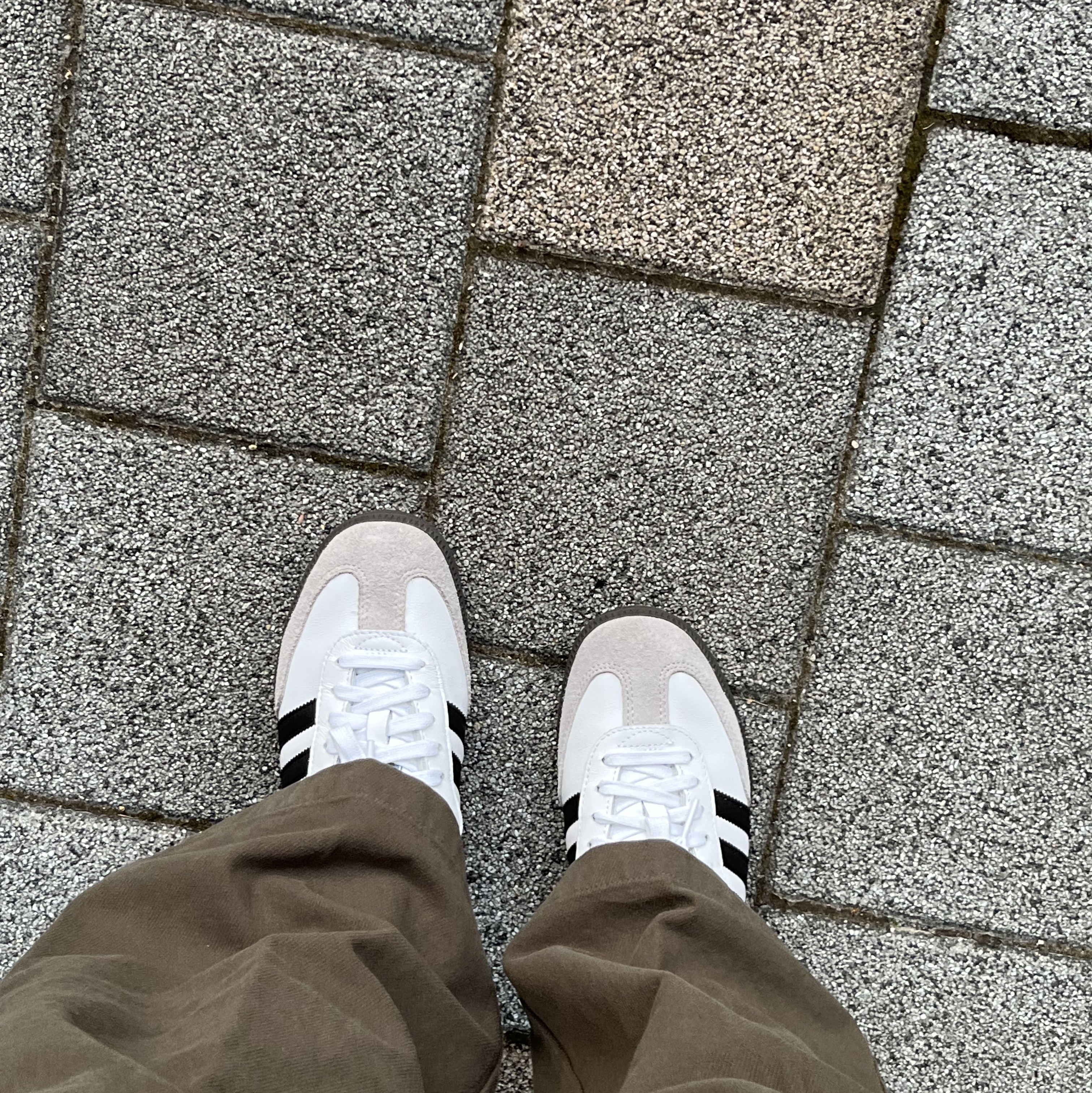 Adidas Samba OG Cloud White 착용 스타일 - 1