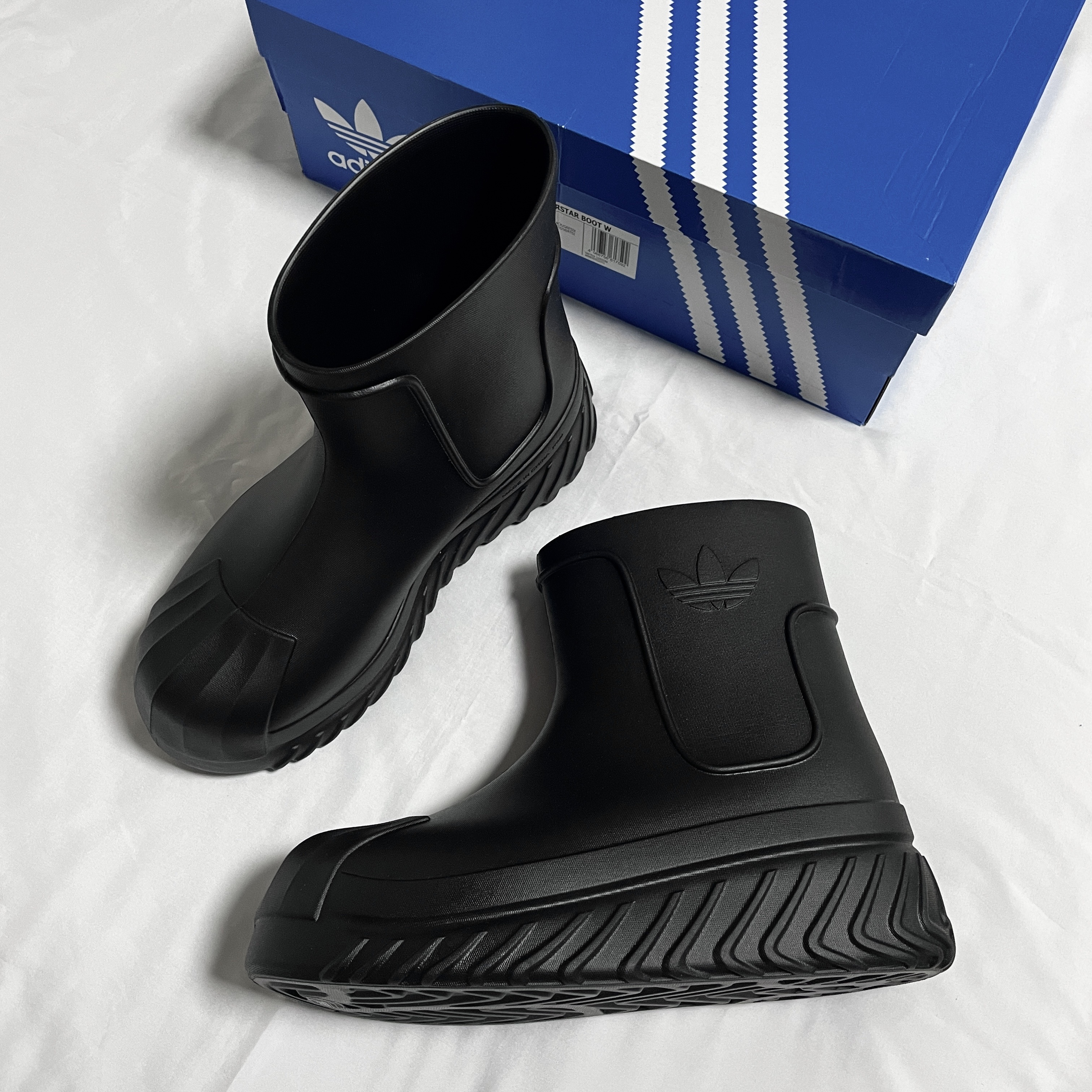 (W) Adidas Adifom Superstar Boot Black 착용 스타일