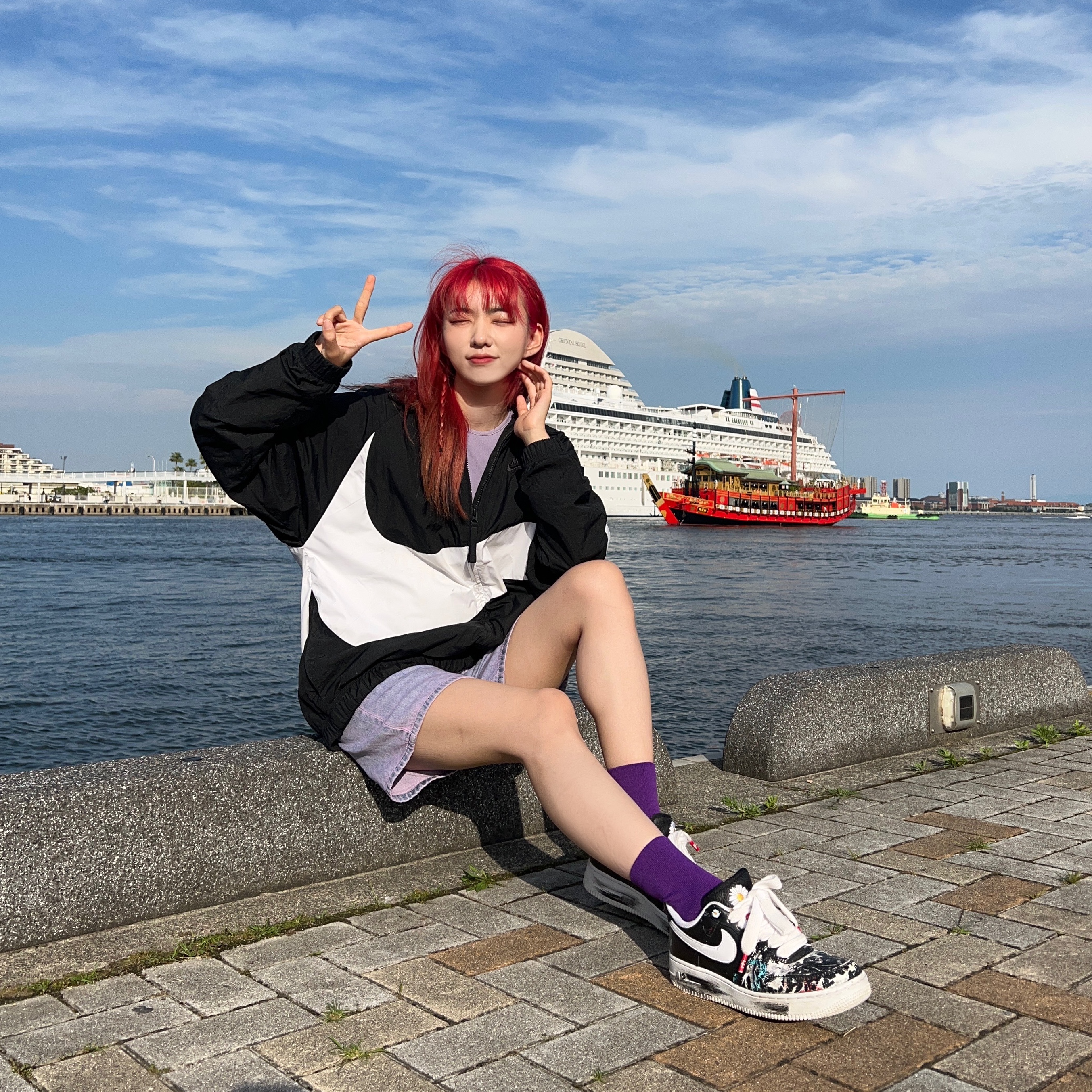 Nike x Peaceminusone Air Force 1 Low Para-Noise, (W) Vivienne Westwood ORB School Ribbed High Socks Navy 착용 스타일 - 3