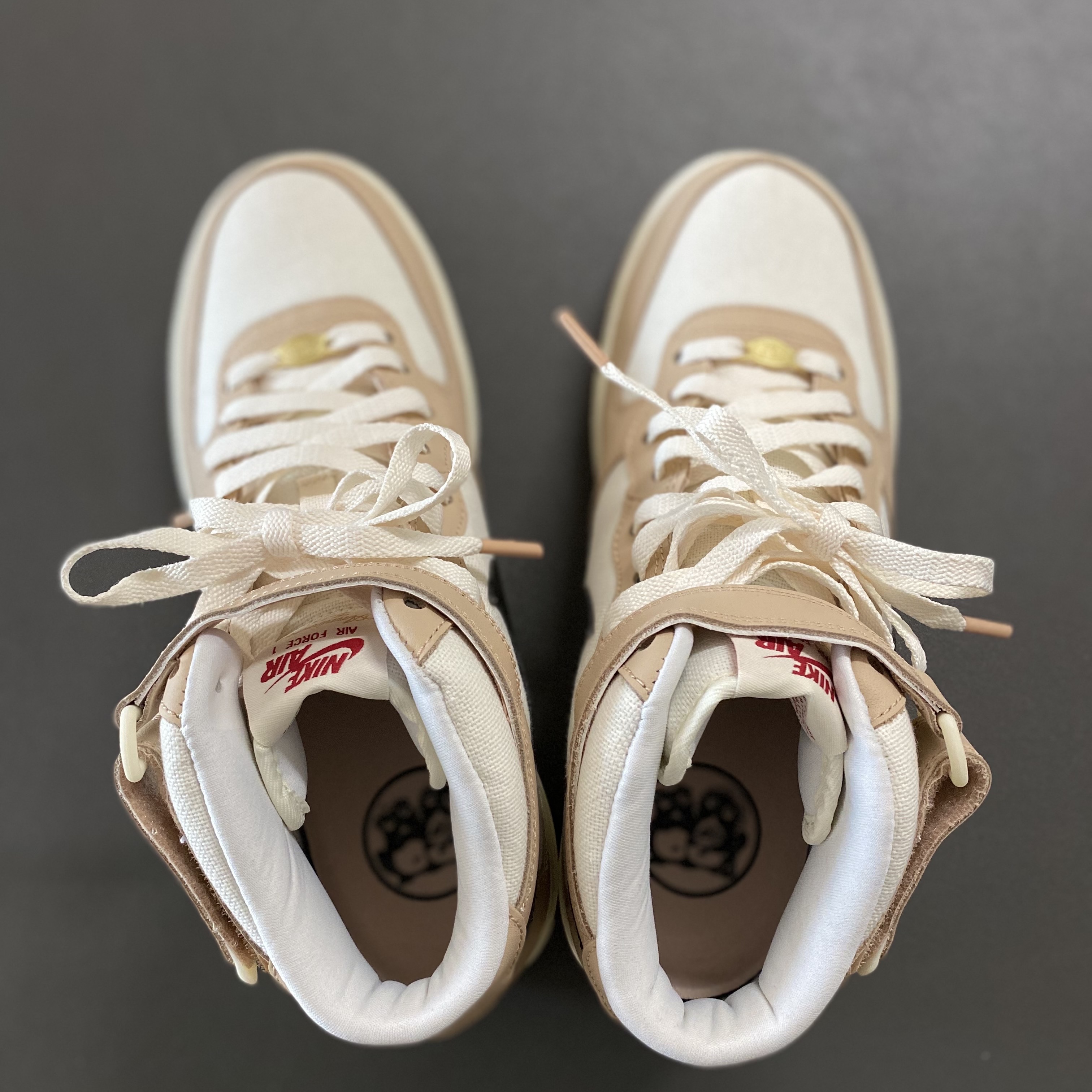 Nike Air Force 1 Mid '07 LX Pale Ivory and Shimmer 착용 스타일 - 1