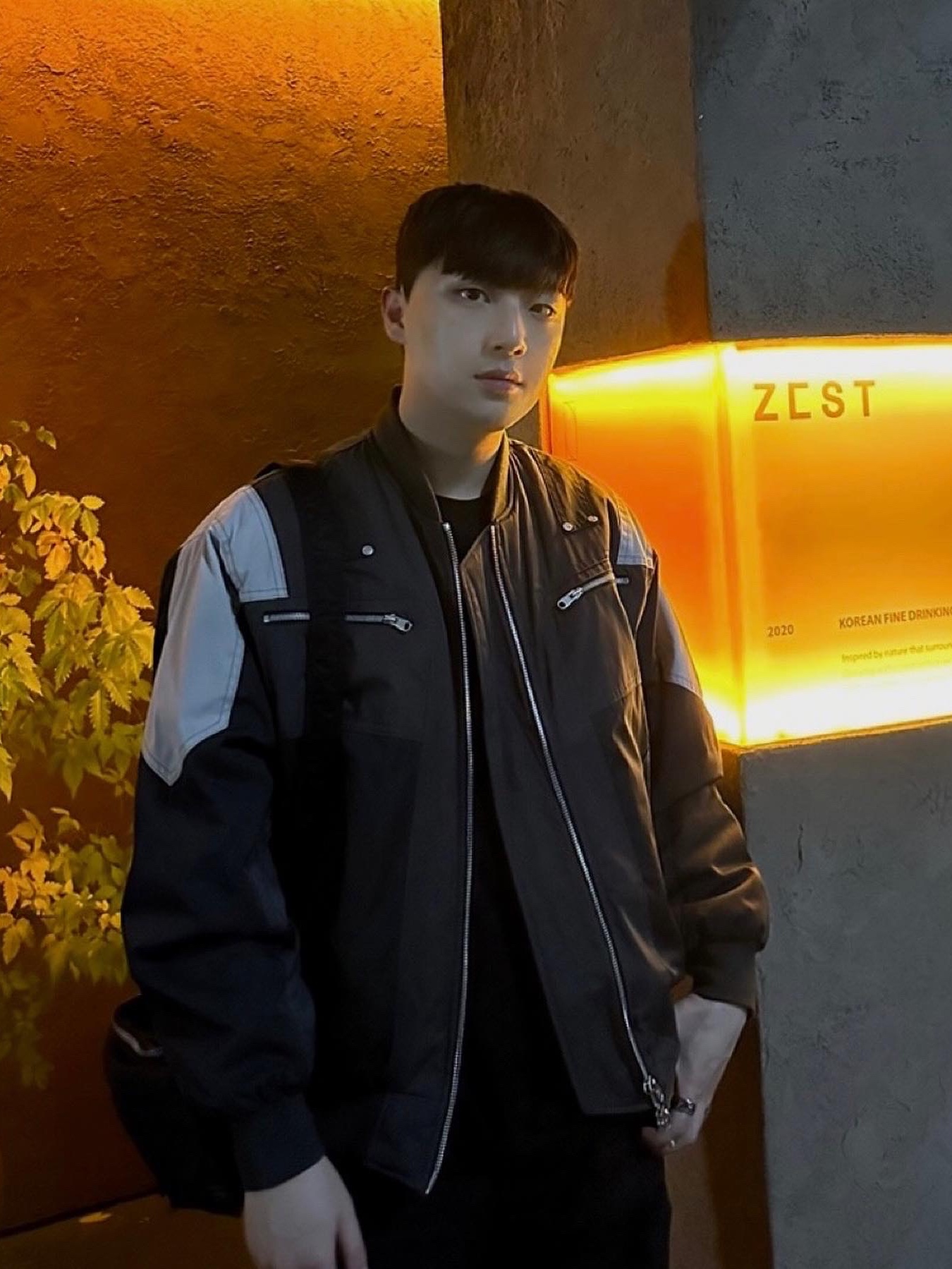 Undermycar Wani Kame Multi Block Pocket Turtle Bomber Driftwood - 22FW 착용 스타일 - 1