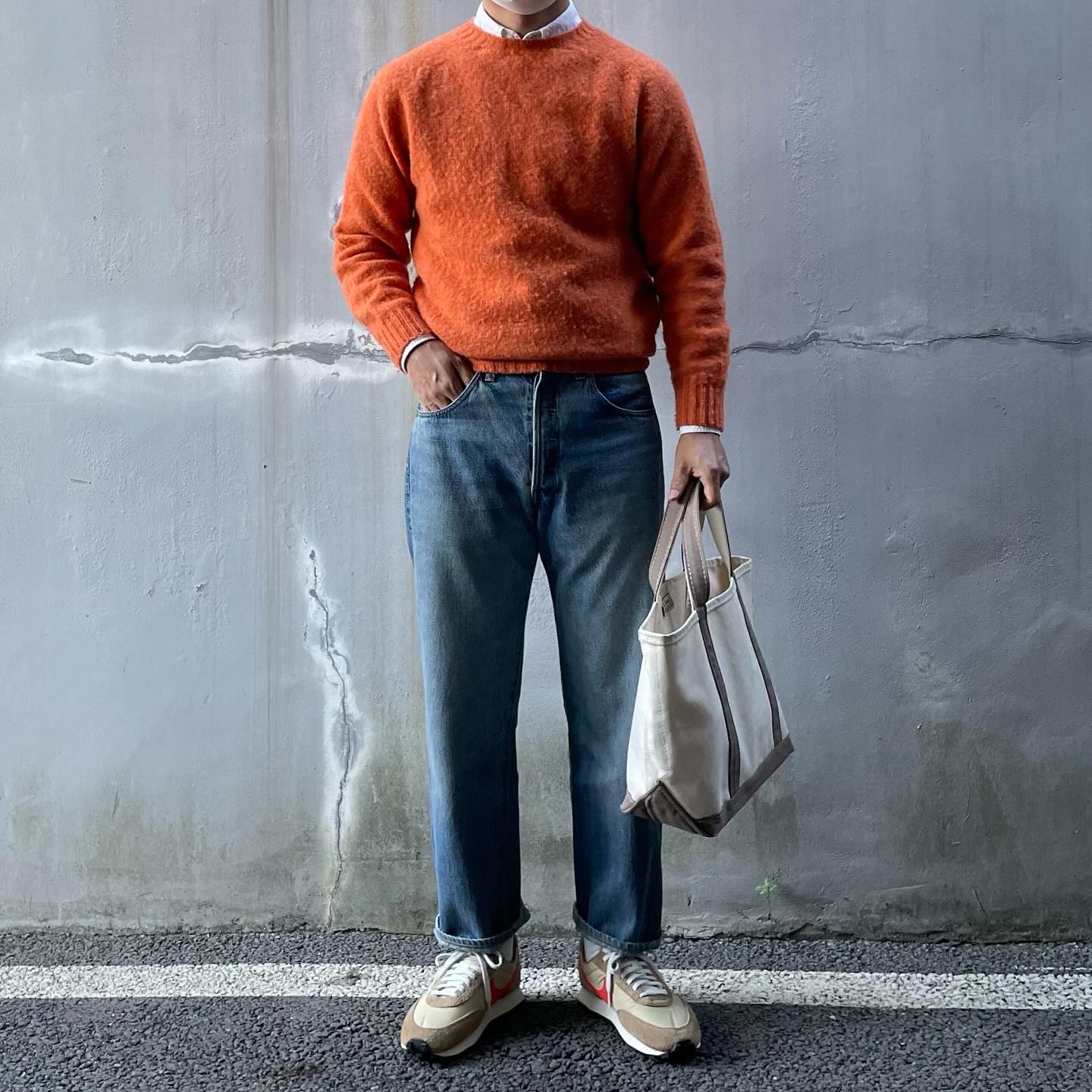 Nike Daybreak SP Vegas Gold College Orange 착용 스타일