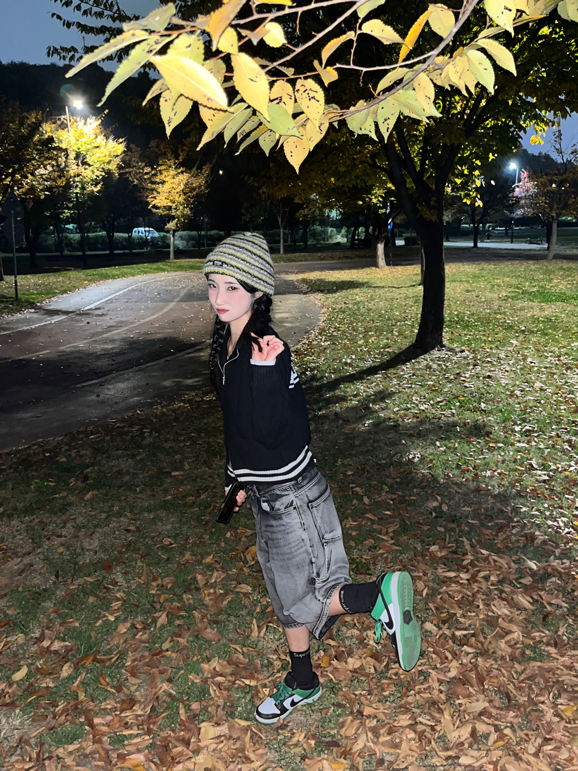 Matin Kim Spell Point Stripe Knit Cardigan Black, Supreme Loose Stripe Beanie Olive - 23FW 착용 스타일 - 2