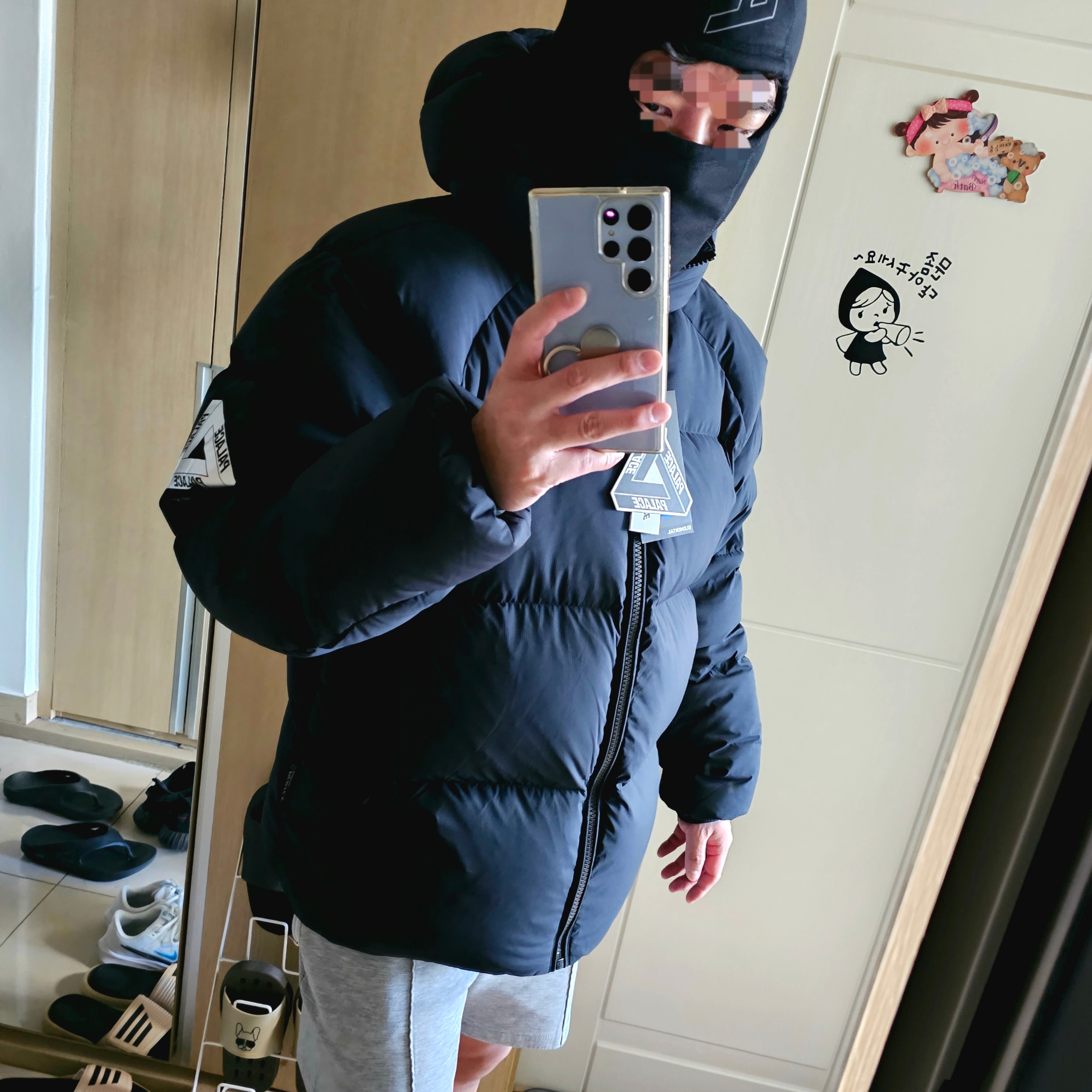 Palace Pertex Matte Balaclava Puffa Black - 23FW 착용 스타일 - 3
