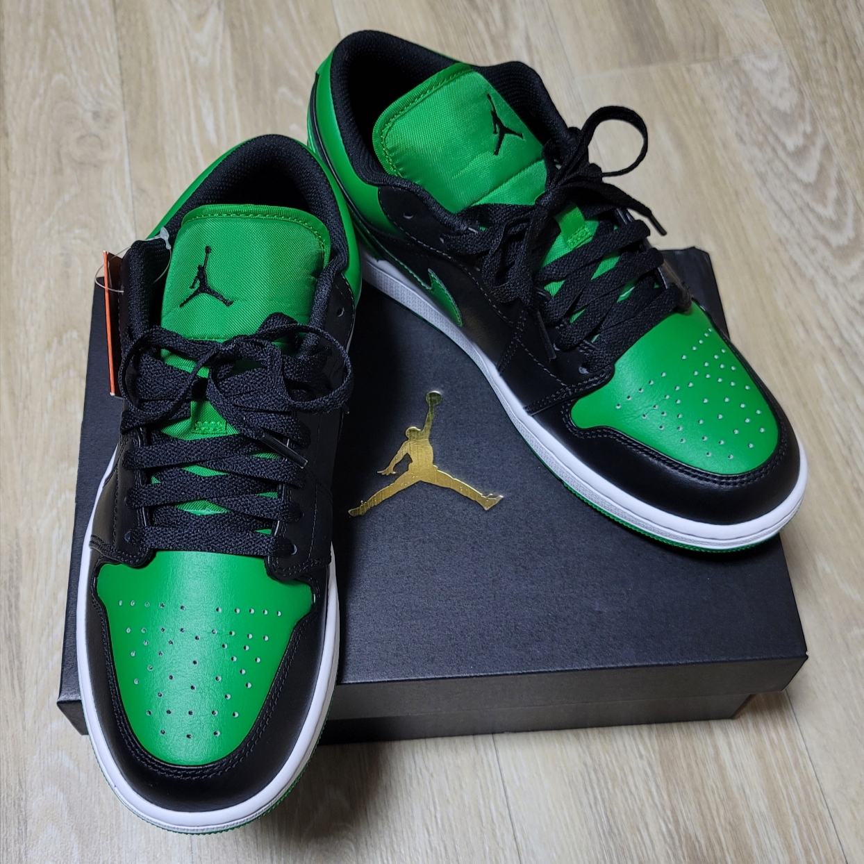 Jordan 1 Low Lucky Green 착용 스타일