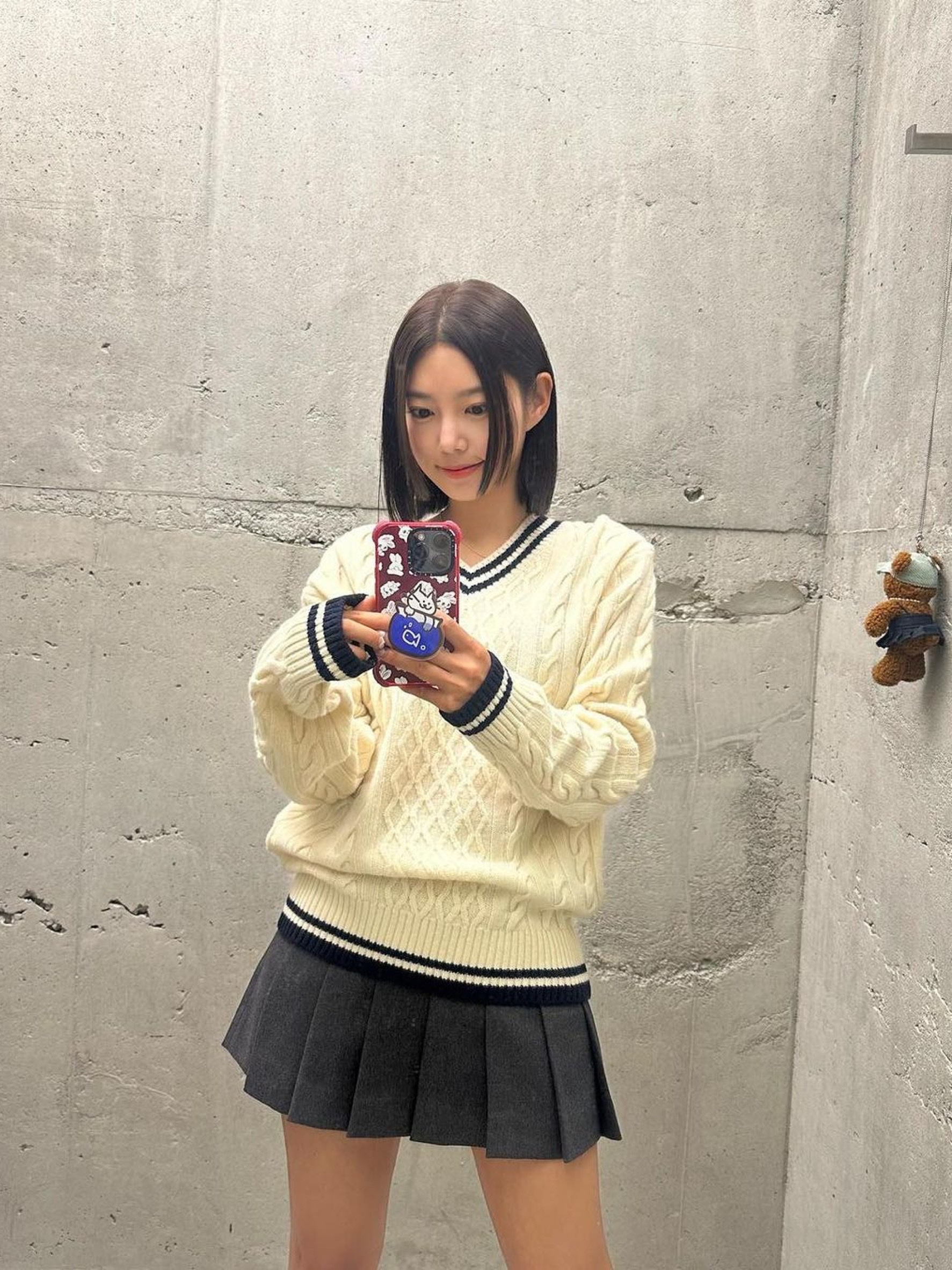 Millo Women Cut Off Pleated Skirt Charcoal Gray, (W) Thom Browne Cotton Loopback Mini Pleated Skirt Grey 착용 스타일 - 3