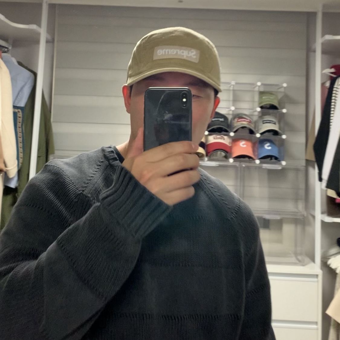 Supreme Corduroy Camp Cap Beige - 23FW, Supreme Small Box Stripe Sweater Black - 23SS 착용 스타일 - 1