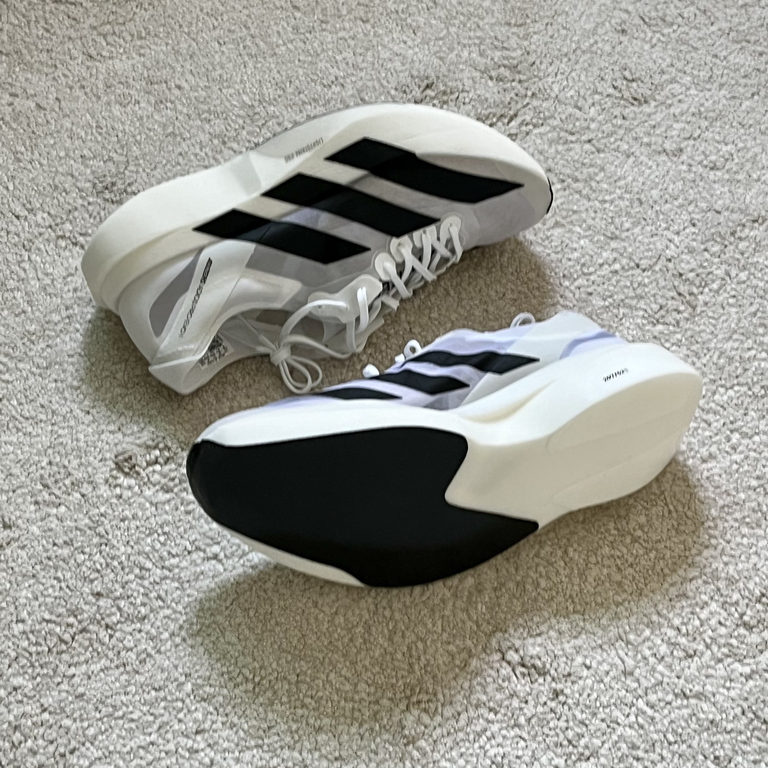 Adidas Adizero Adios Pro EVO 1 White Black 착용 스타일