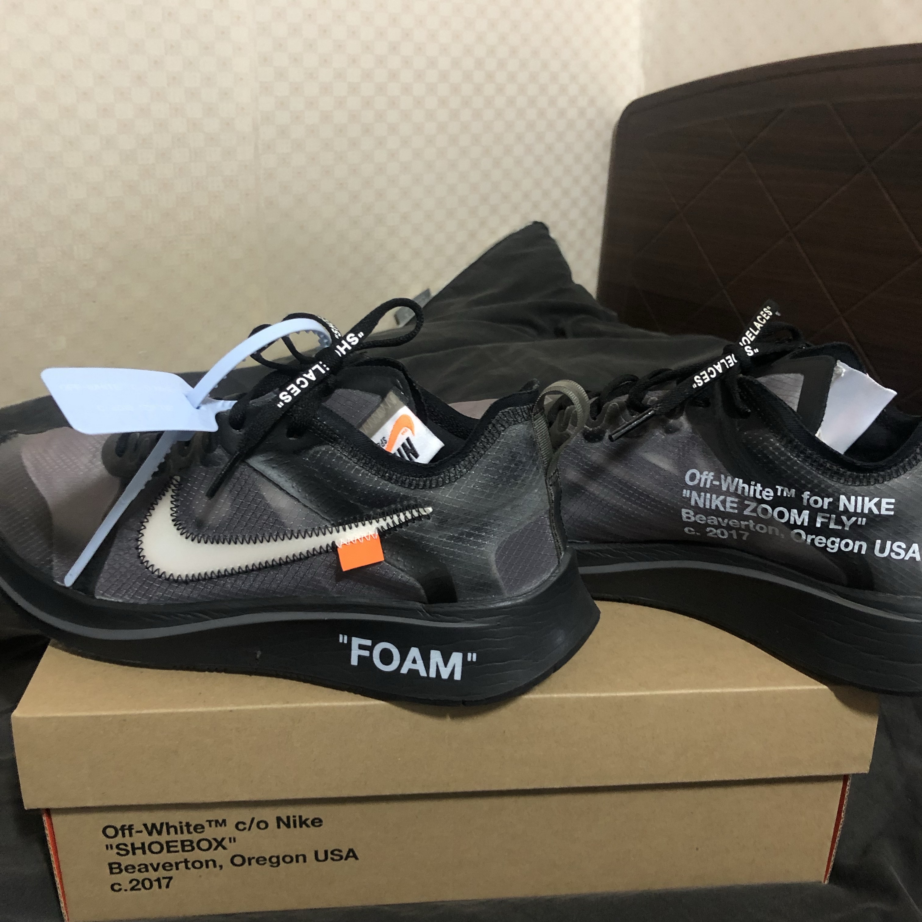 Nike x Off-White Zoom Fly SP Black 착용 스타일 - 4