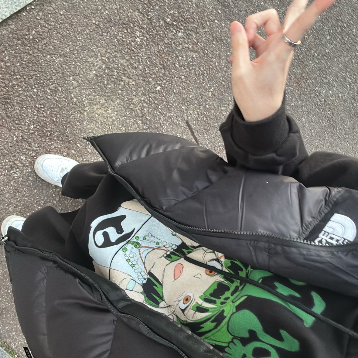 The North Face 1996 Eco Nuptse Vest Black 착용 스타일