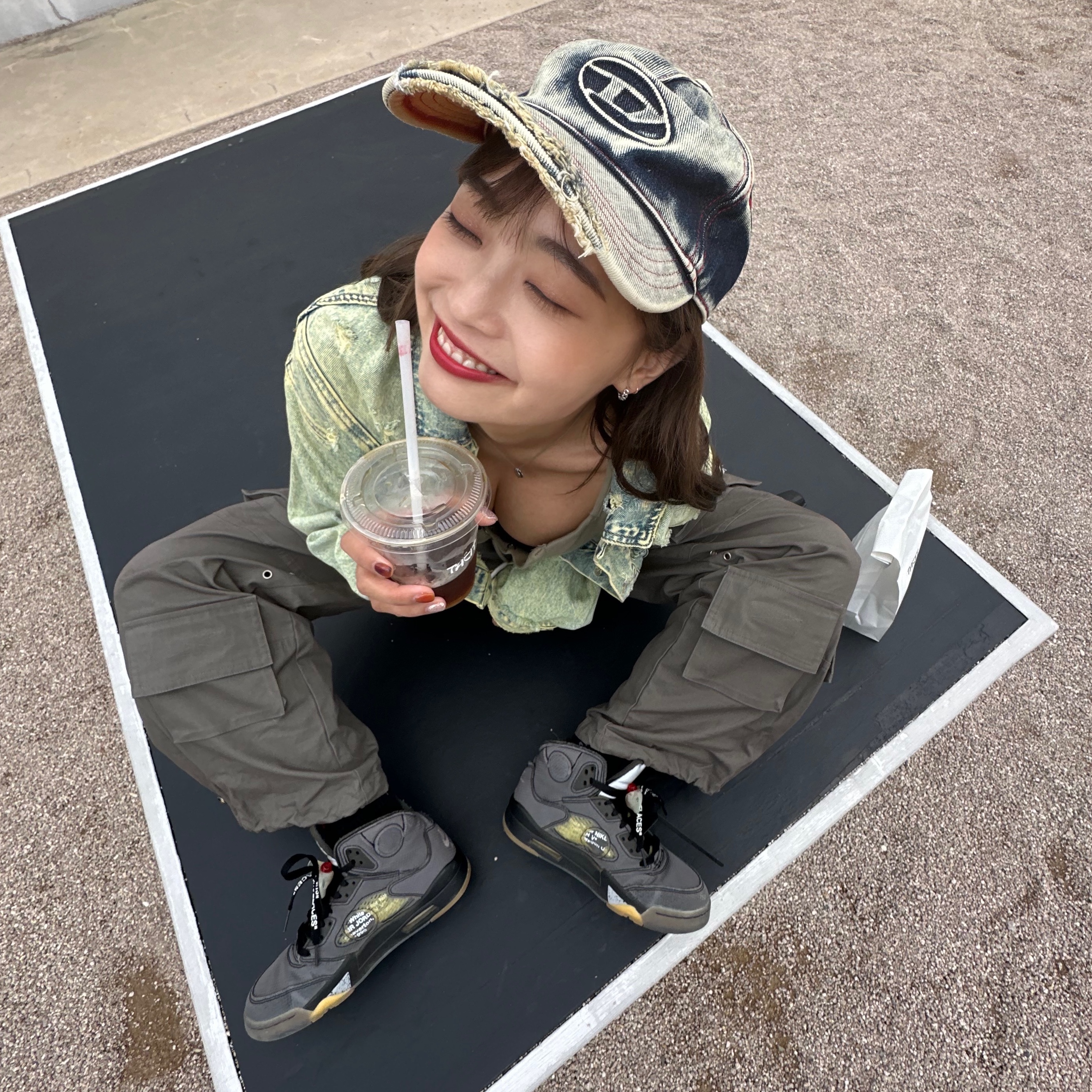 Jordan 5 x Off-White Retro SP Black Muslin, Diesel C-Seymon Treated Denim Baseball Cap Blue White 착용 스타일 - 6