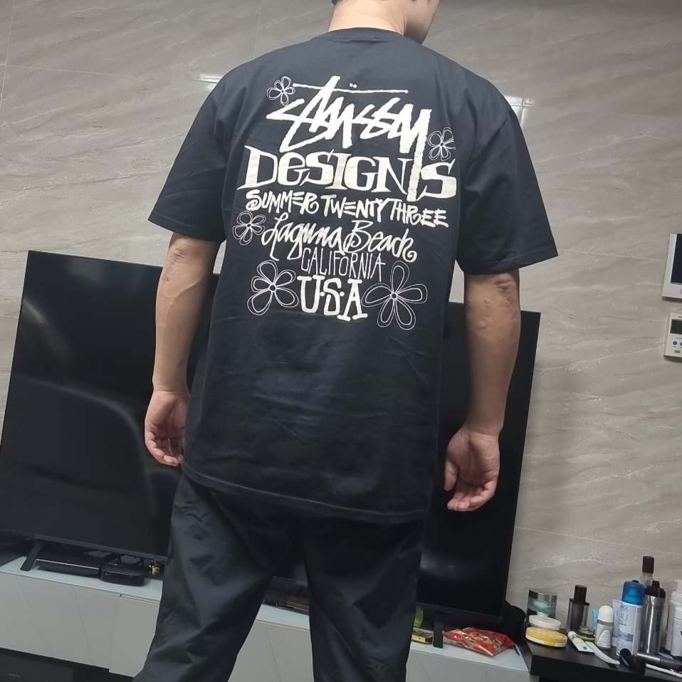 Stussy Summer LB T-Shirt Black 착용 스타일
