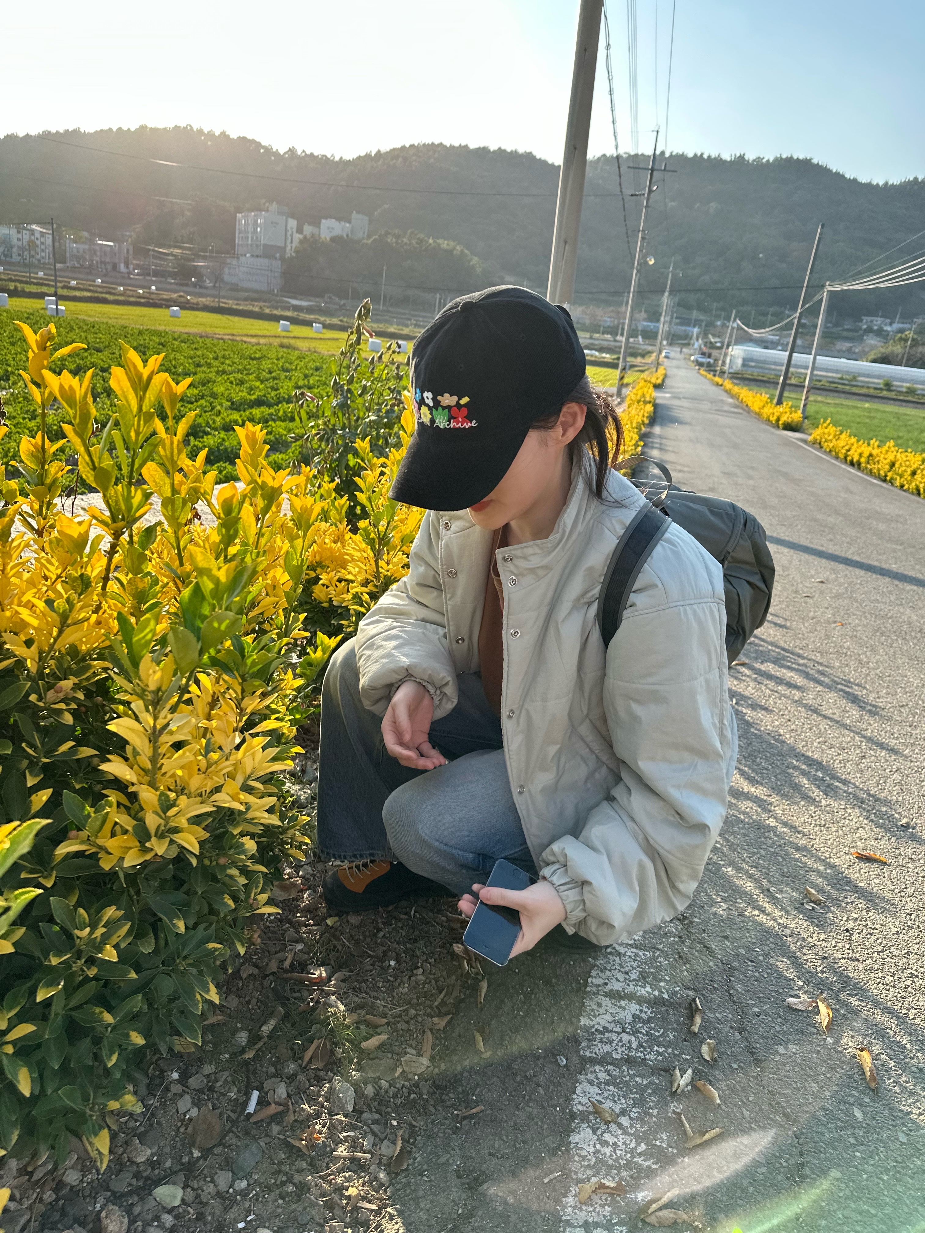 Arc'teryx Heliad 15 Backpack Forage, (W) Keen Jasper Rocks SP Sneakers Naval Academy Curry 착용 스타일 - 7