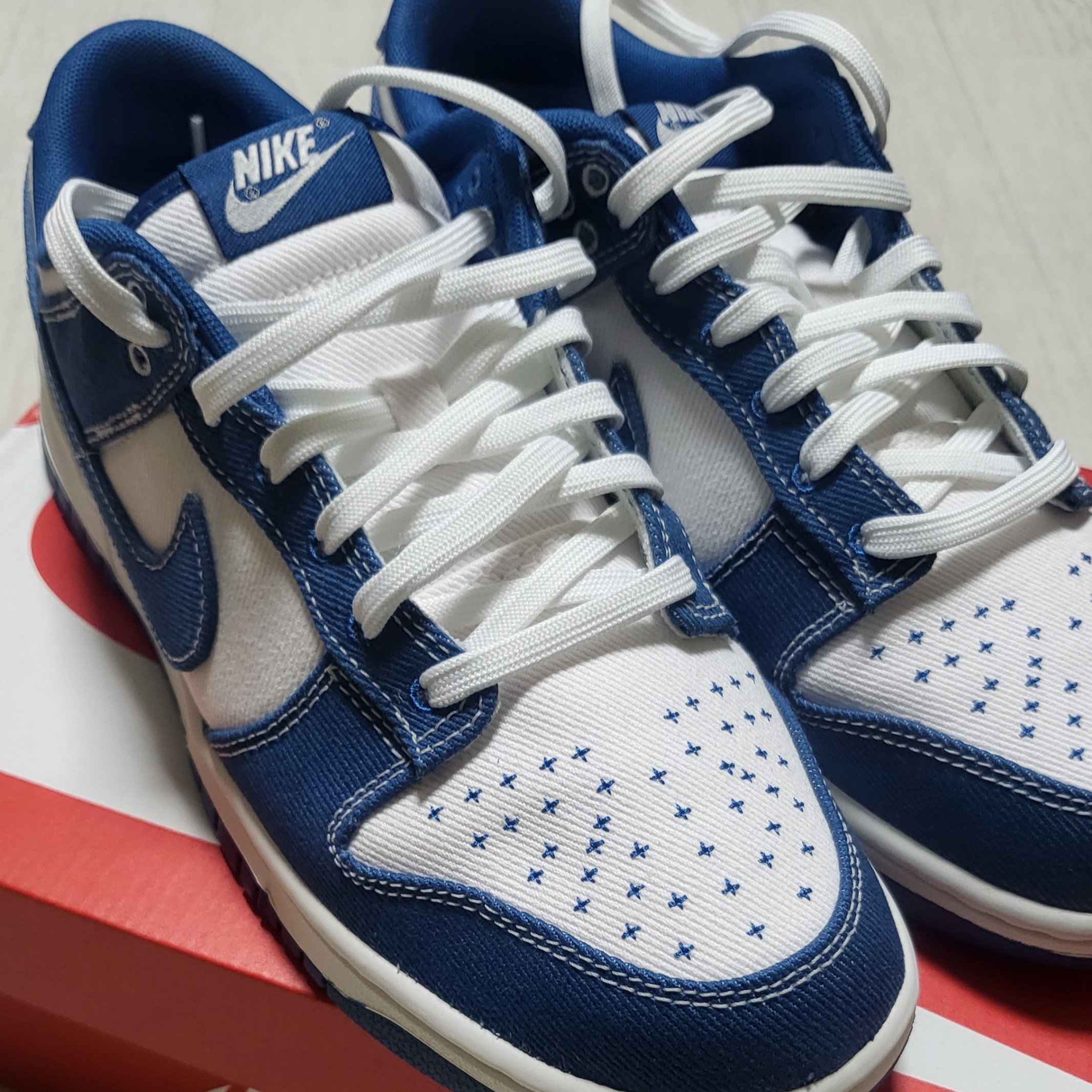Nike Dunk Low Retro SE Industrial Blue 착용 스타일 - 1