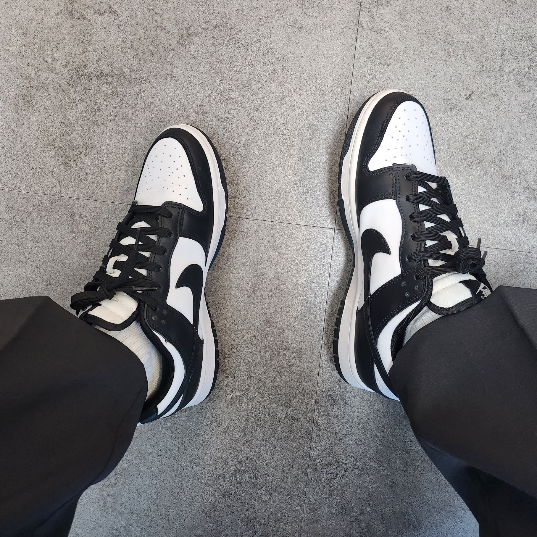 Nike Dunk Low Retro Black 착용 스타일