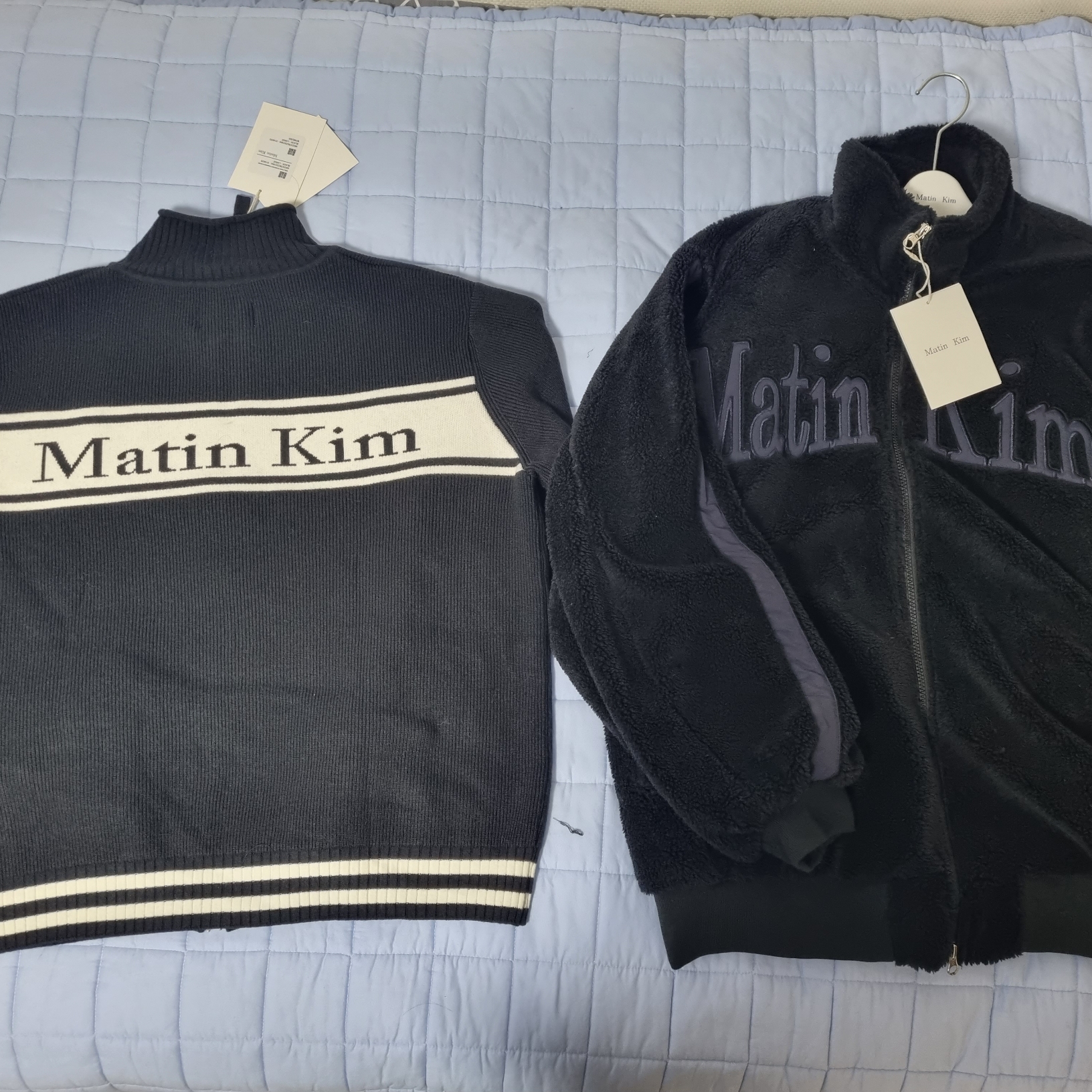 Matin Kim Spell Point Stripe Knit Cardigan Black 착용 스타일