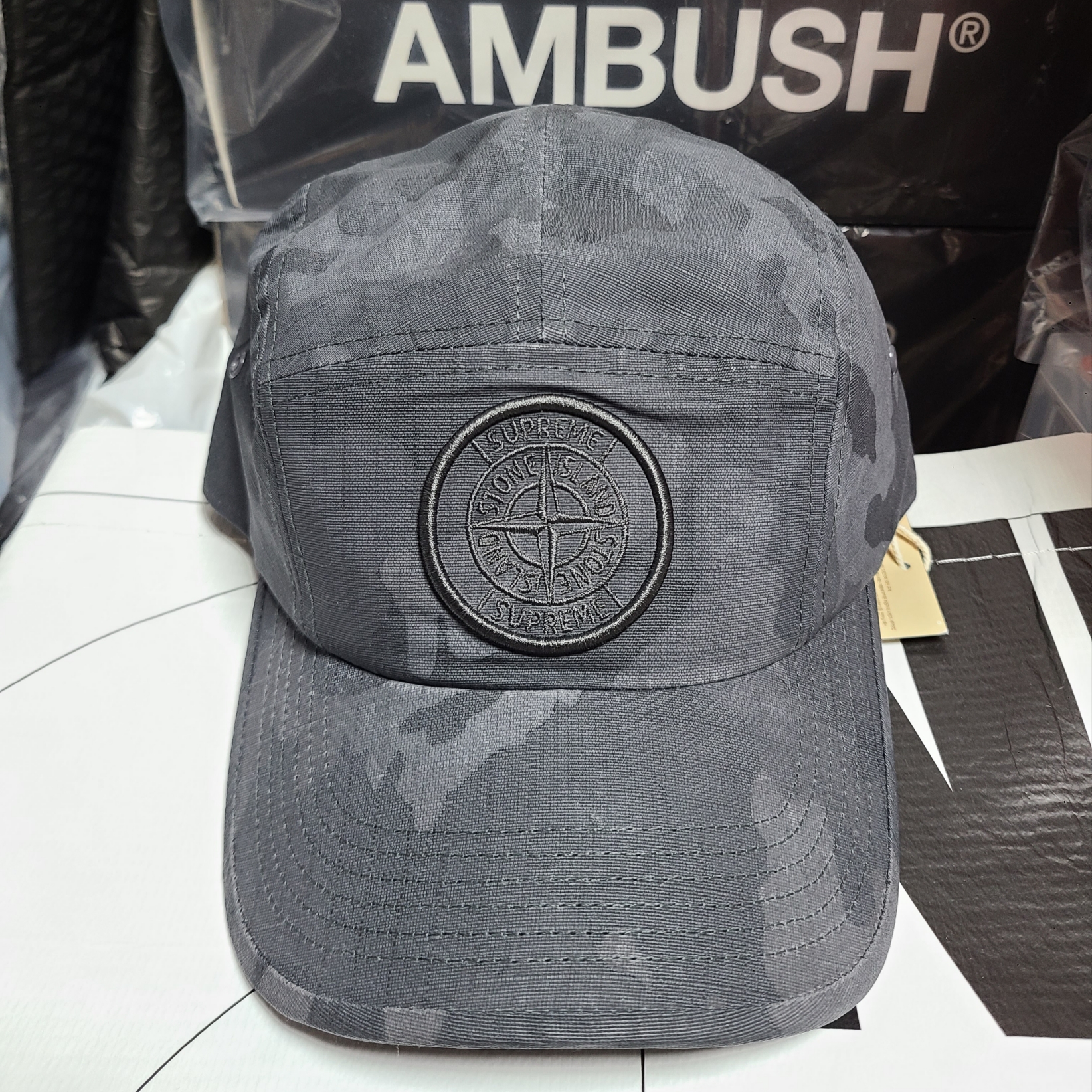 Supreme x Stone Island Reactive Ice Camo Ripstop Camp Cap Black - 22SS 착용 스타일 - 1