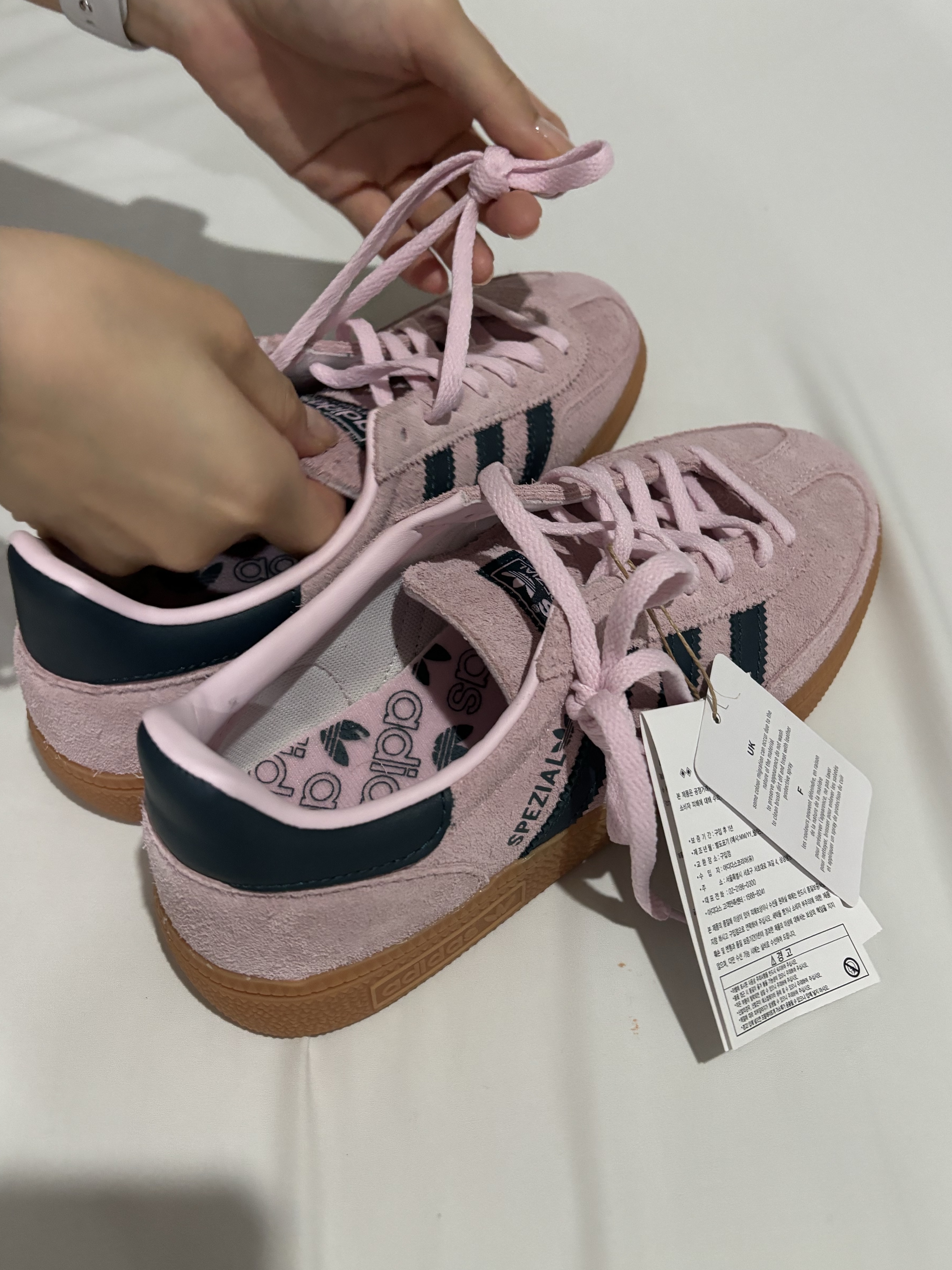 (W) Adidas Spezial Handball Clear Pink 착용 스타일 - 4