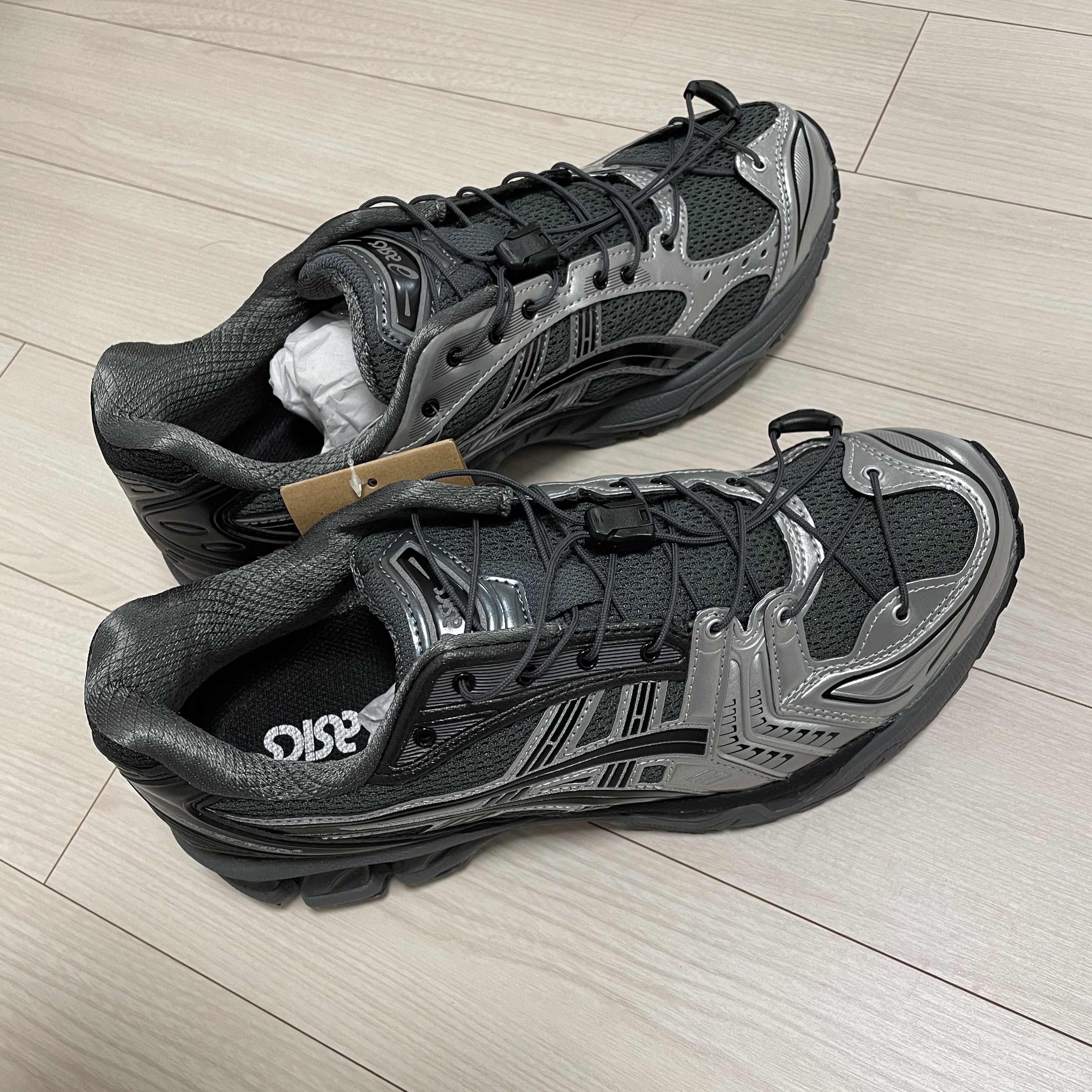 Asics x Unaffected Gel-Kayano 14 Silver Moon 착용 스타일 - 1